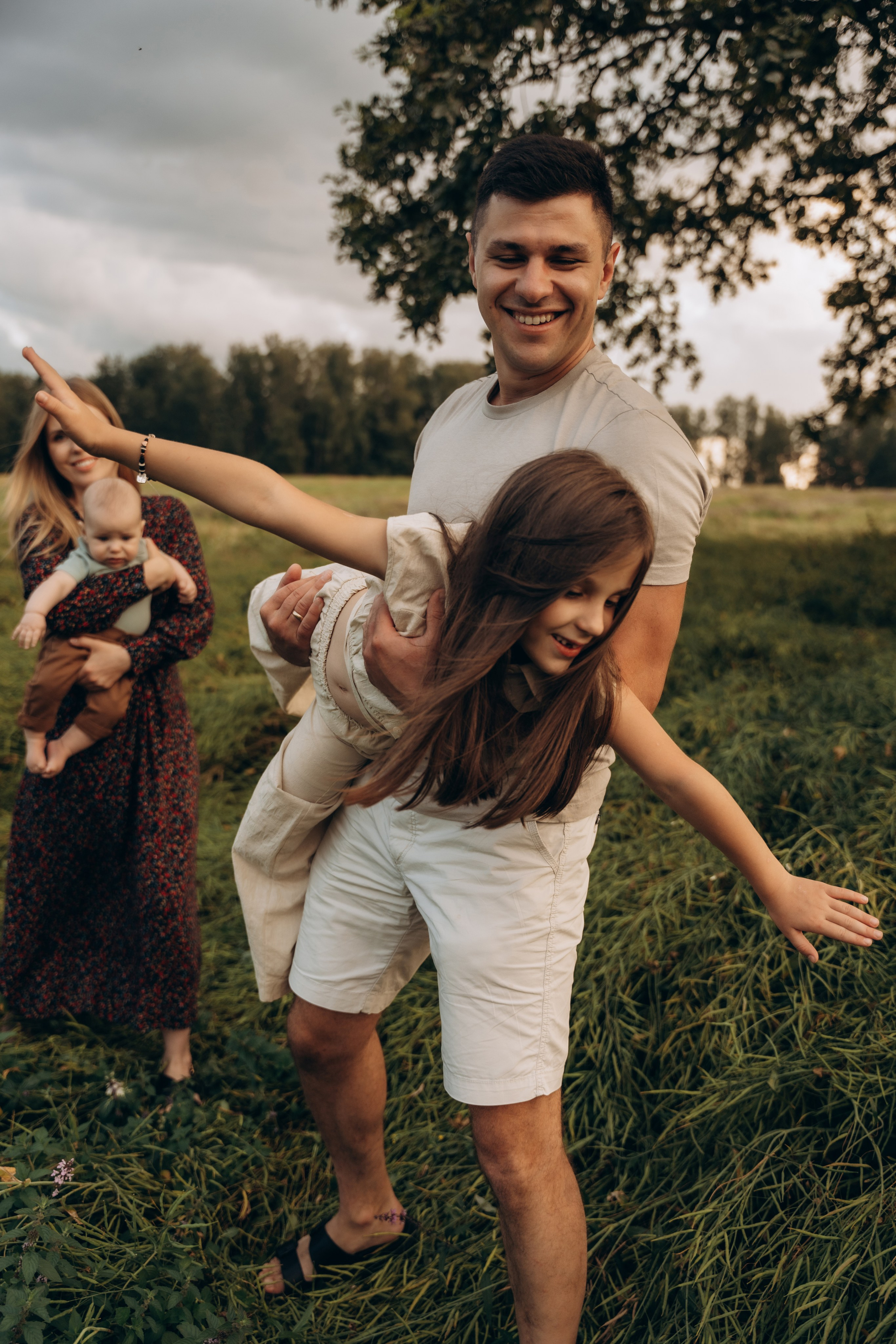 Оля, Женя, Роза и Федя. Фотограф Мария Миллс | Минск