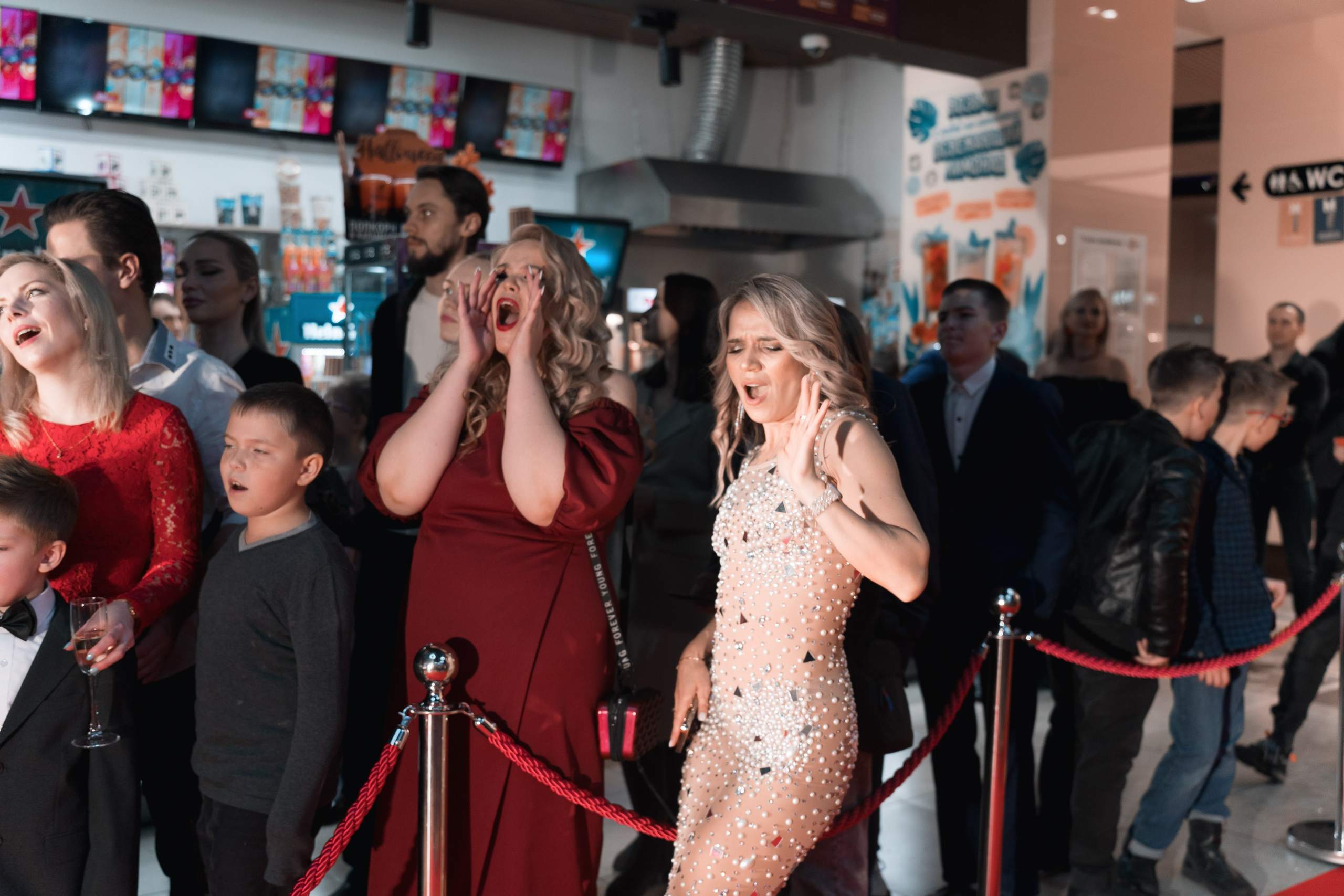 Веб-сериал «МЫ». Для тех, кто не ждёт удачи, а создаёт её. Каждая фотосессия — это твой момент, твой стиль, твой успех. 📸