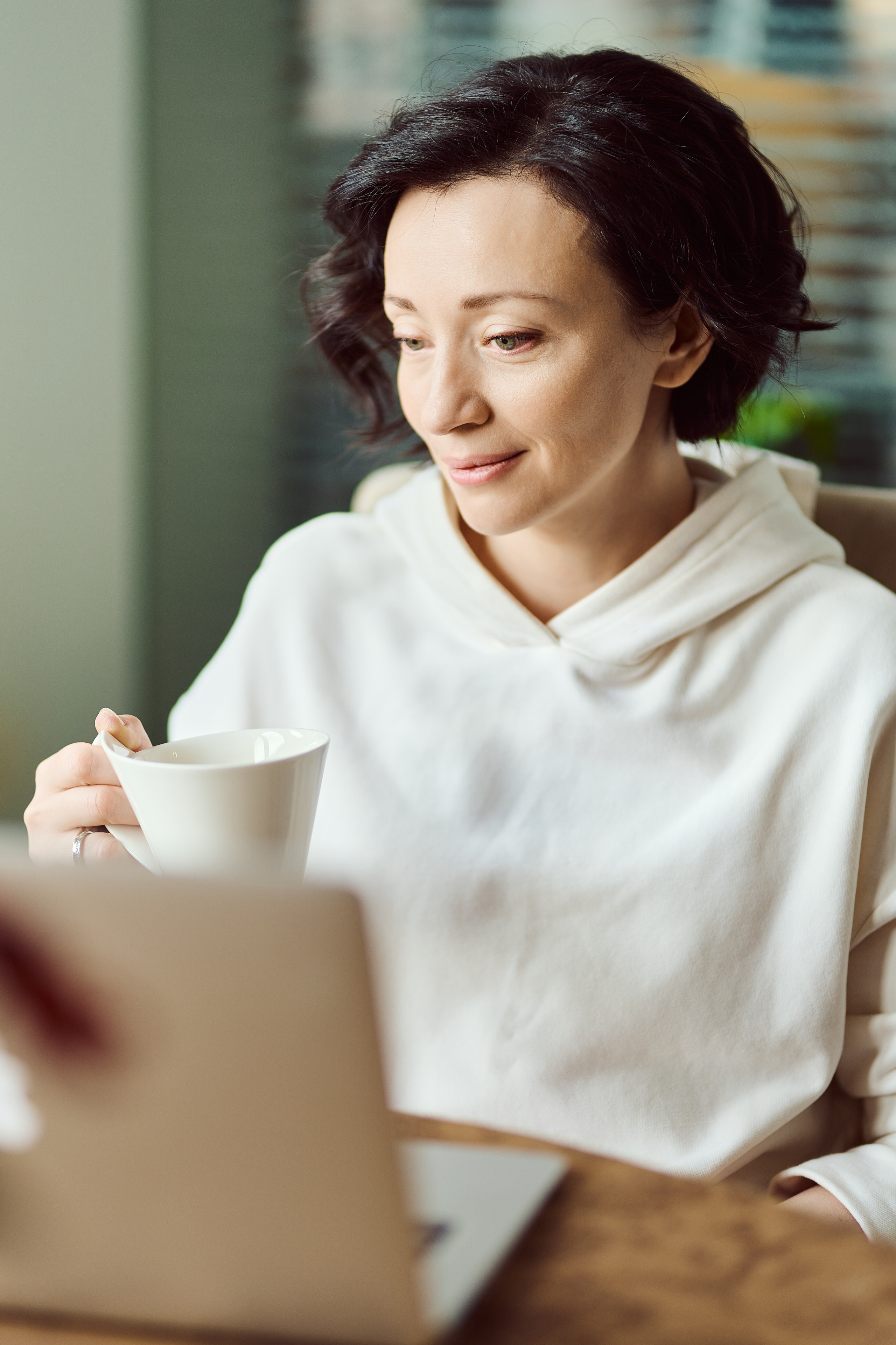 Деловой портрет в домашней обстановке. Флористическая, интерьерная и портретная съемка в Москве и Европе