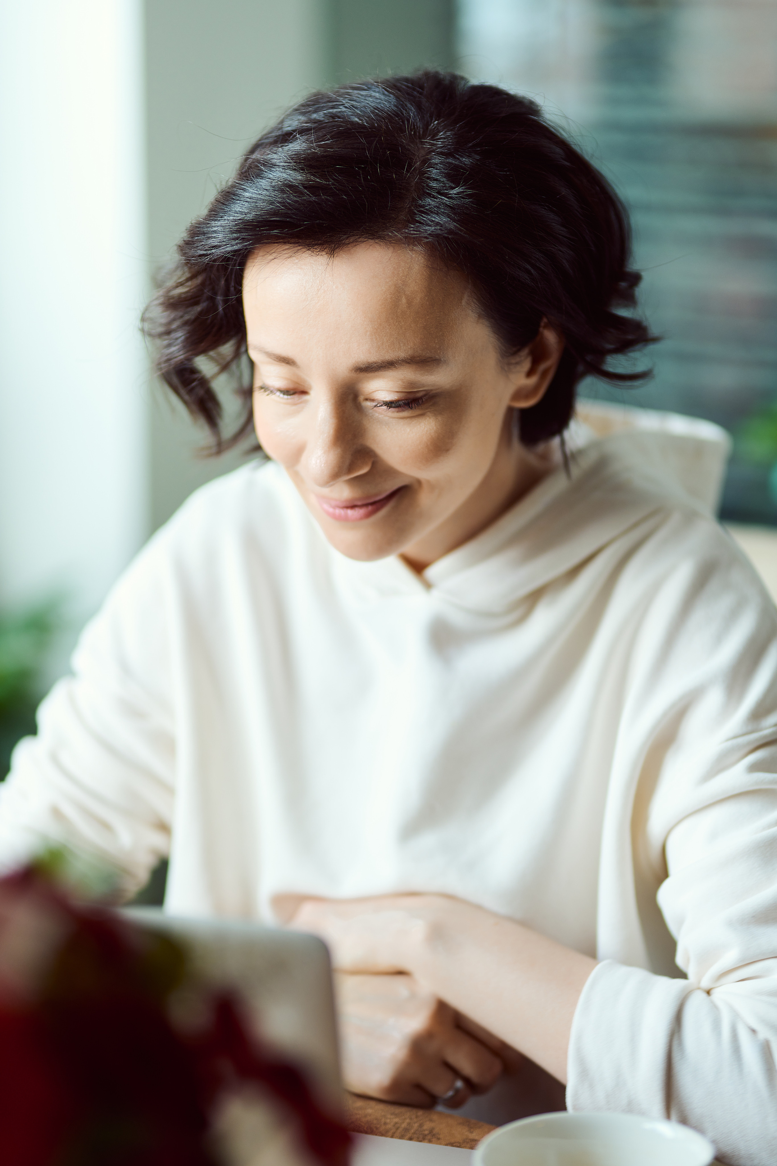 Деловой портрет в домашней обстановке. Флористическая, интерьерная и портретная съемка в Москве и Европе