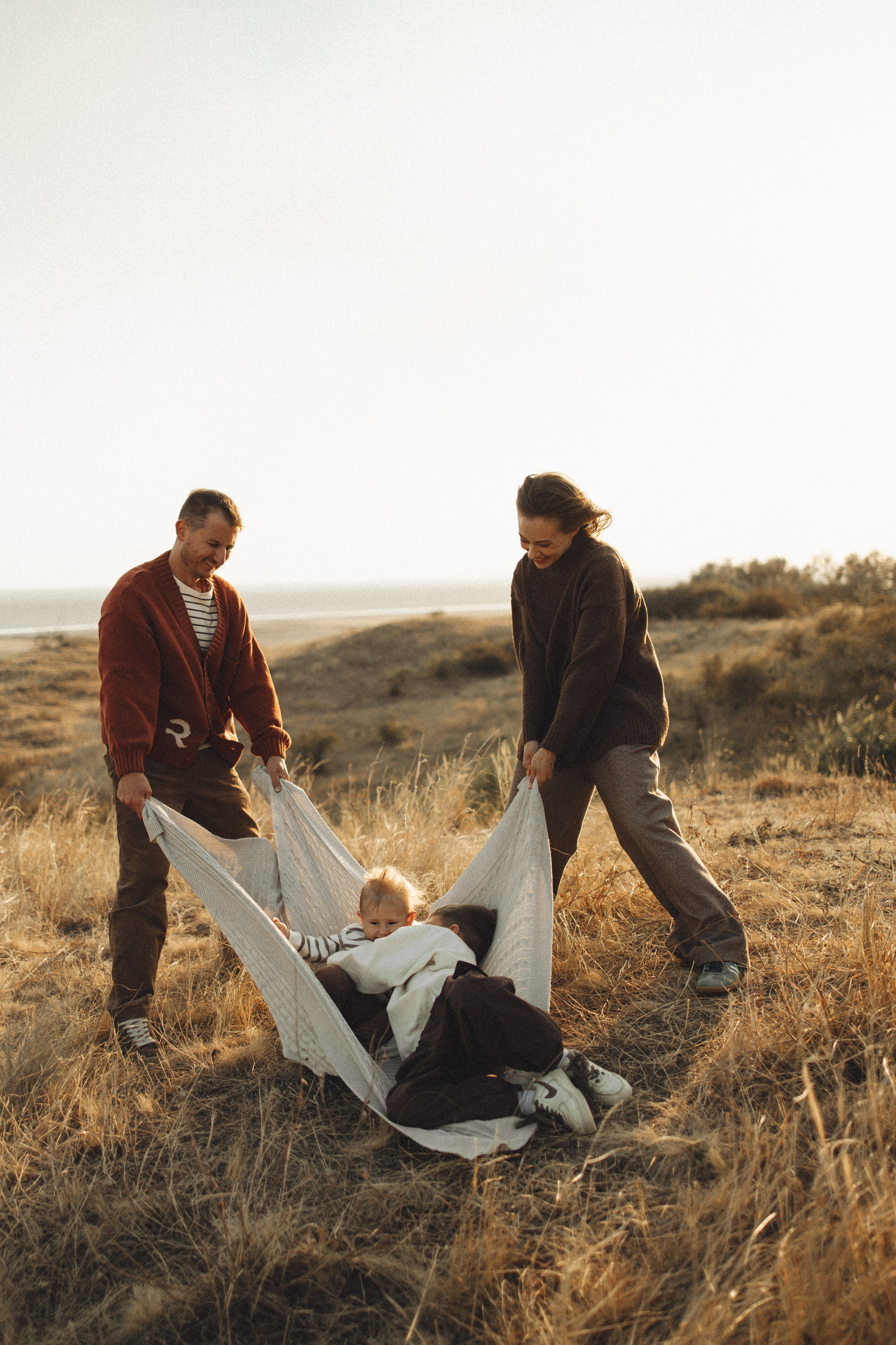 Семейная история, закат в Мержаново. Семейный и детский фотограф, таганрог, ростов-на-дону