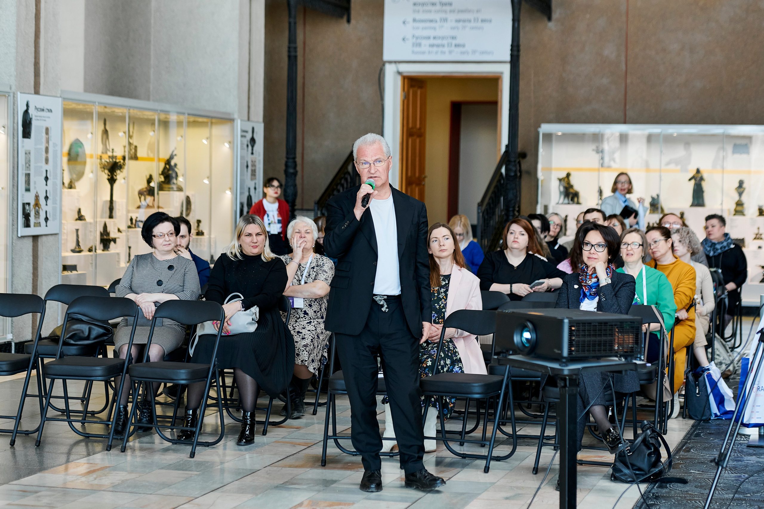Всероссийская лаборатория культурных проектов «Culturalica» в ЕМИИ. Фотограф Постольник Дарья