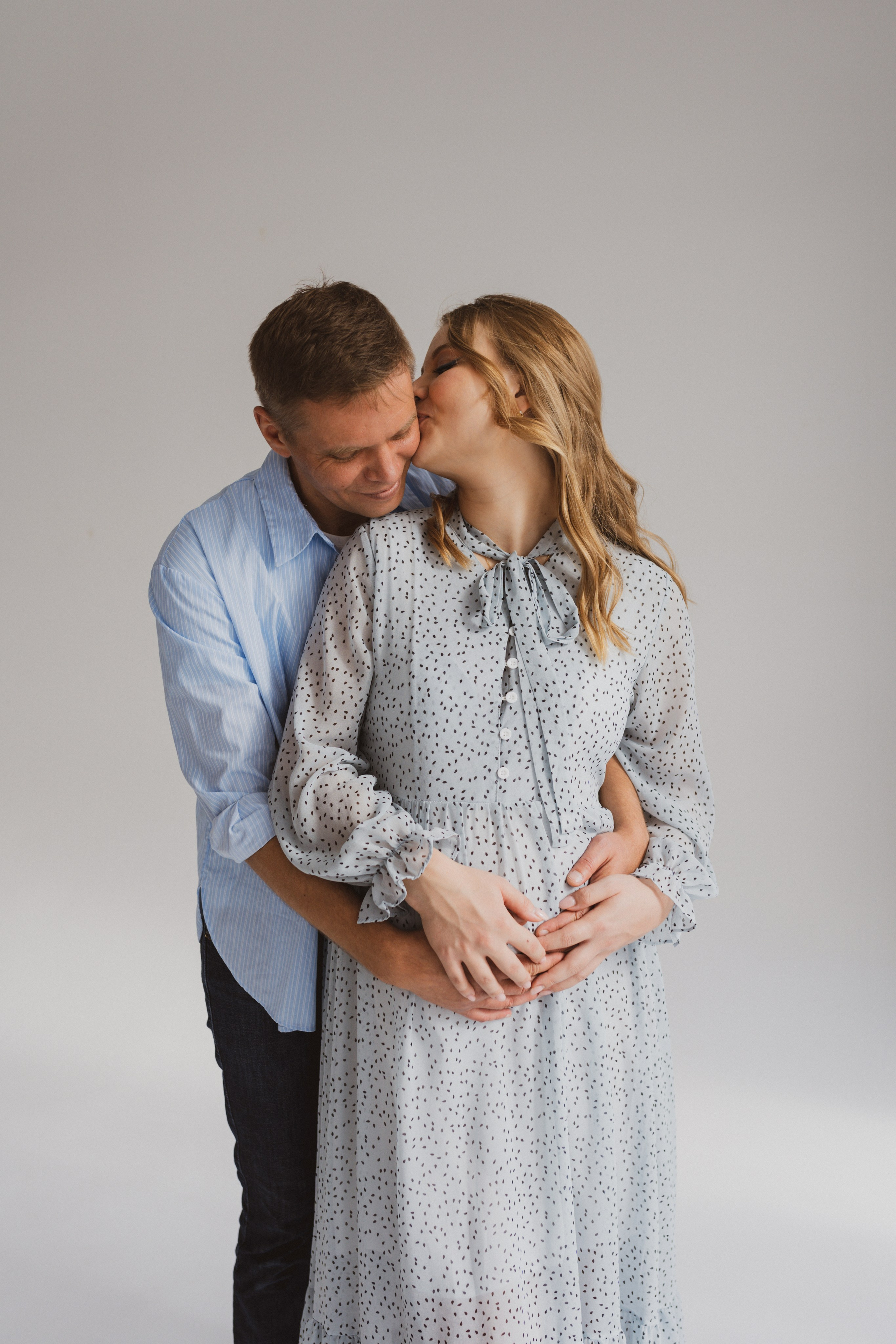 Семейная фотосессия в студии в Москве, семейный фотограф Анна Полушина. Свадебный фотограф в Москве Анна Полушина