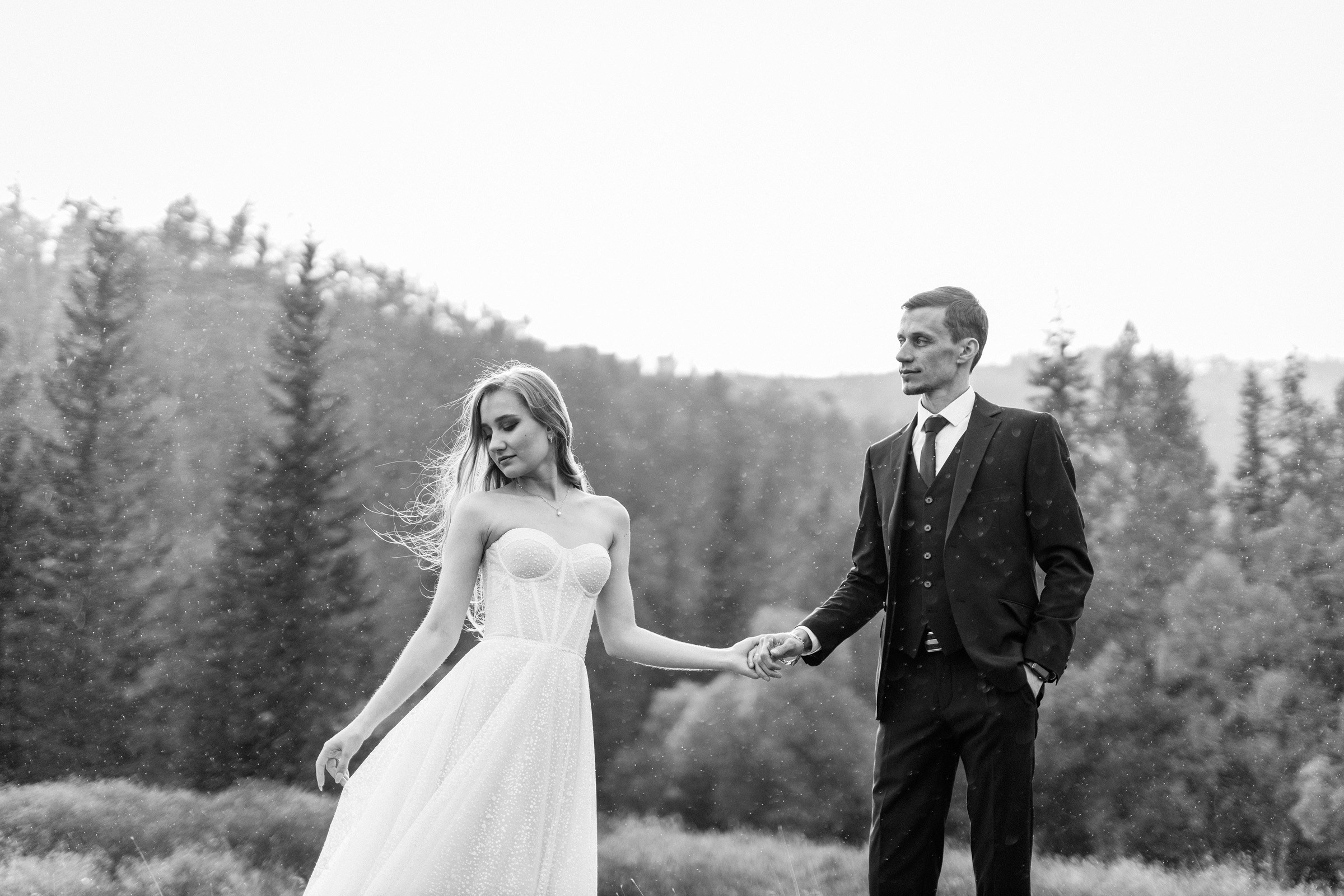 Полина и Женя. Лес, кожанки и 2 дня кайфа. Свадебный фотограф в Иркутске Сапаров Александр