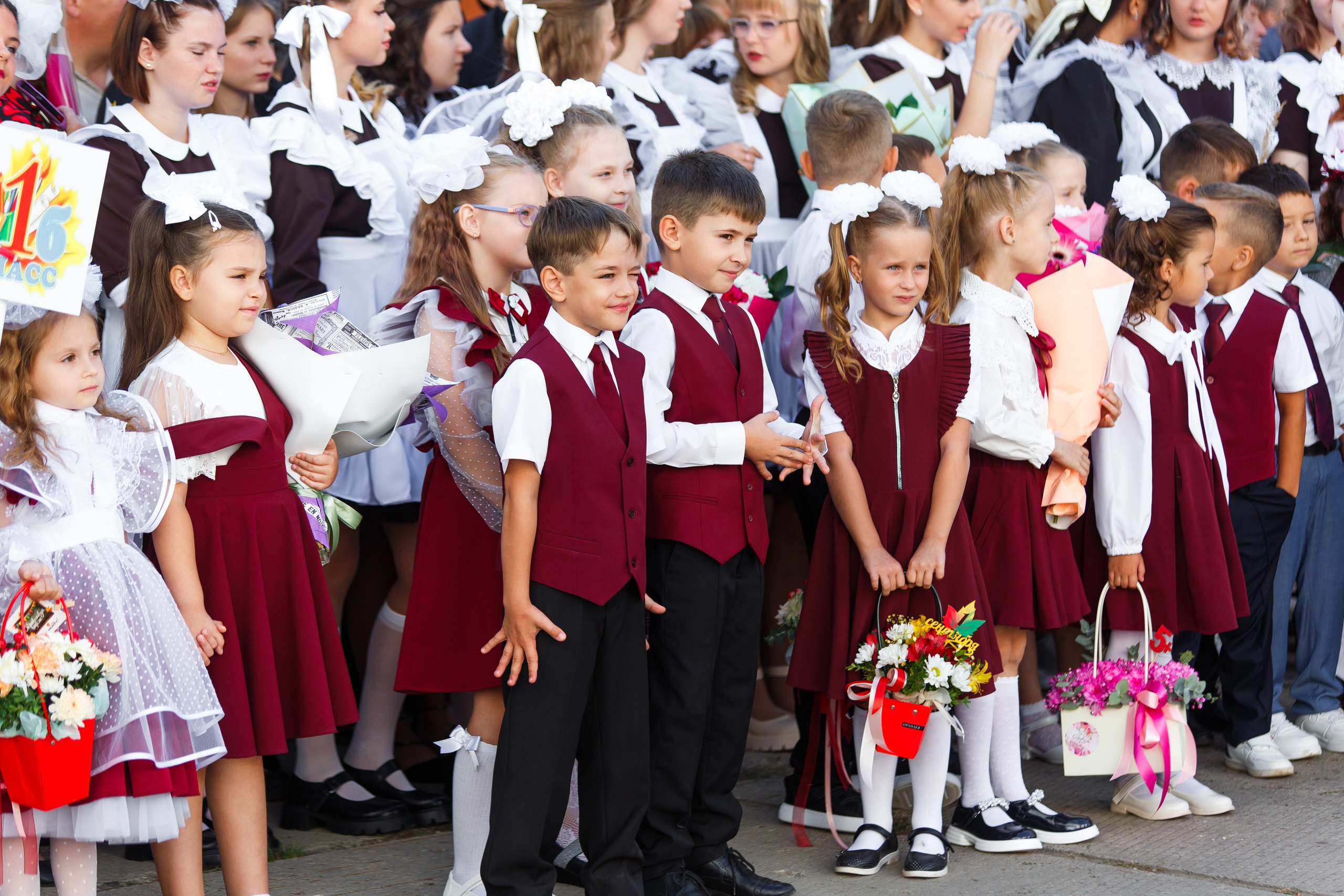 01 СЕНТЯБРЯ 2024 (МБОУ г. Мценска «Средняя школа № 9»). Профессиональный фотограф в Мценске и Орловской области