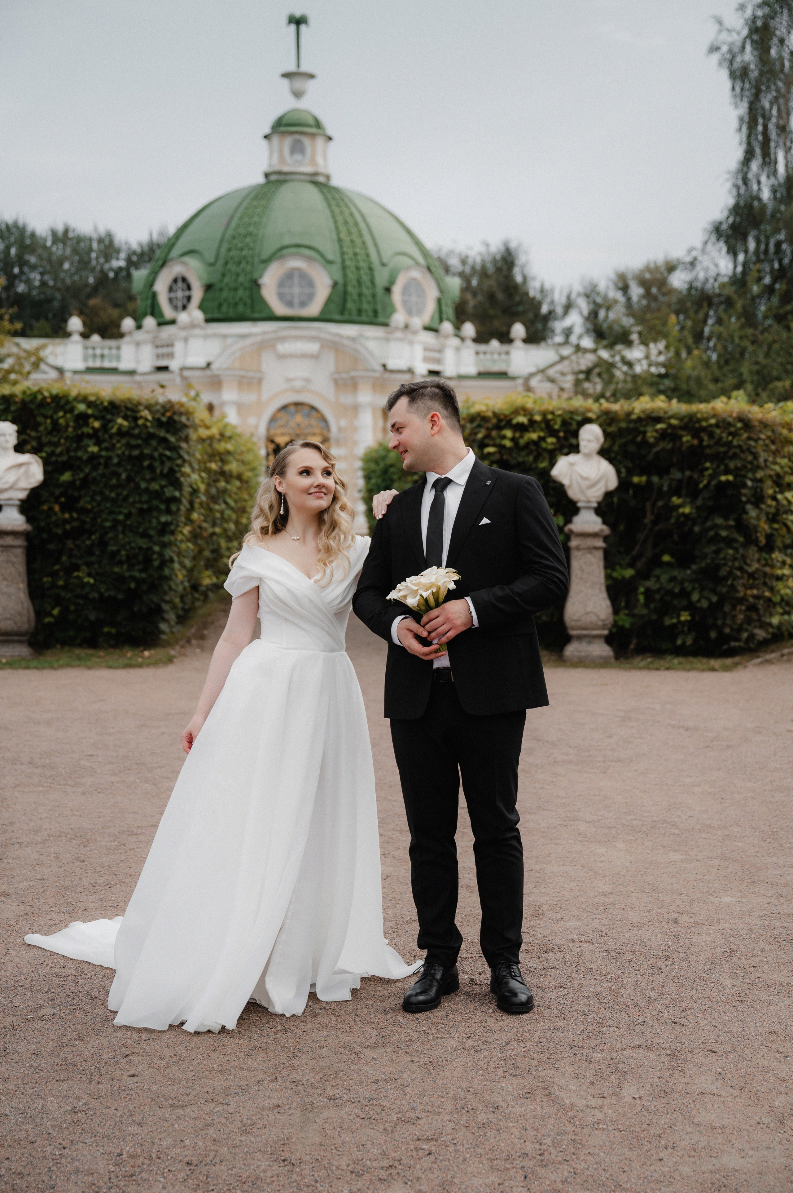 Илья и Ольга.Кусково. Свадебный фотограф Раменское-Москва