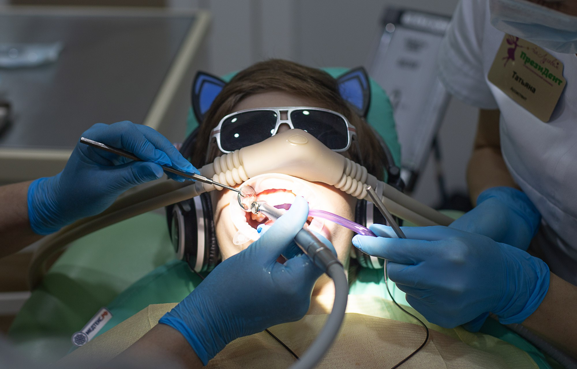 Стоматология ПрезиДент. SaGaFOTO.ru