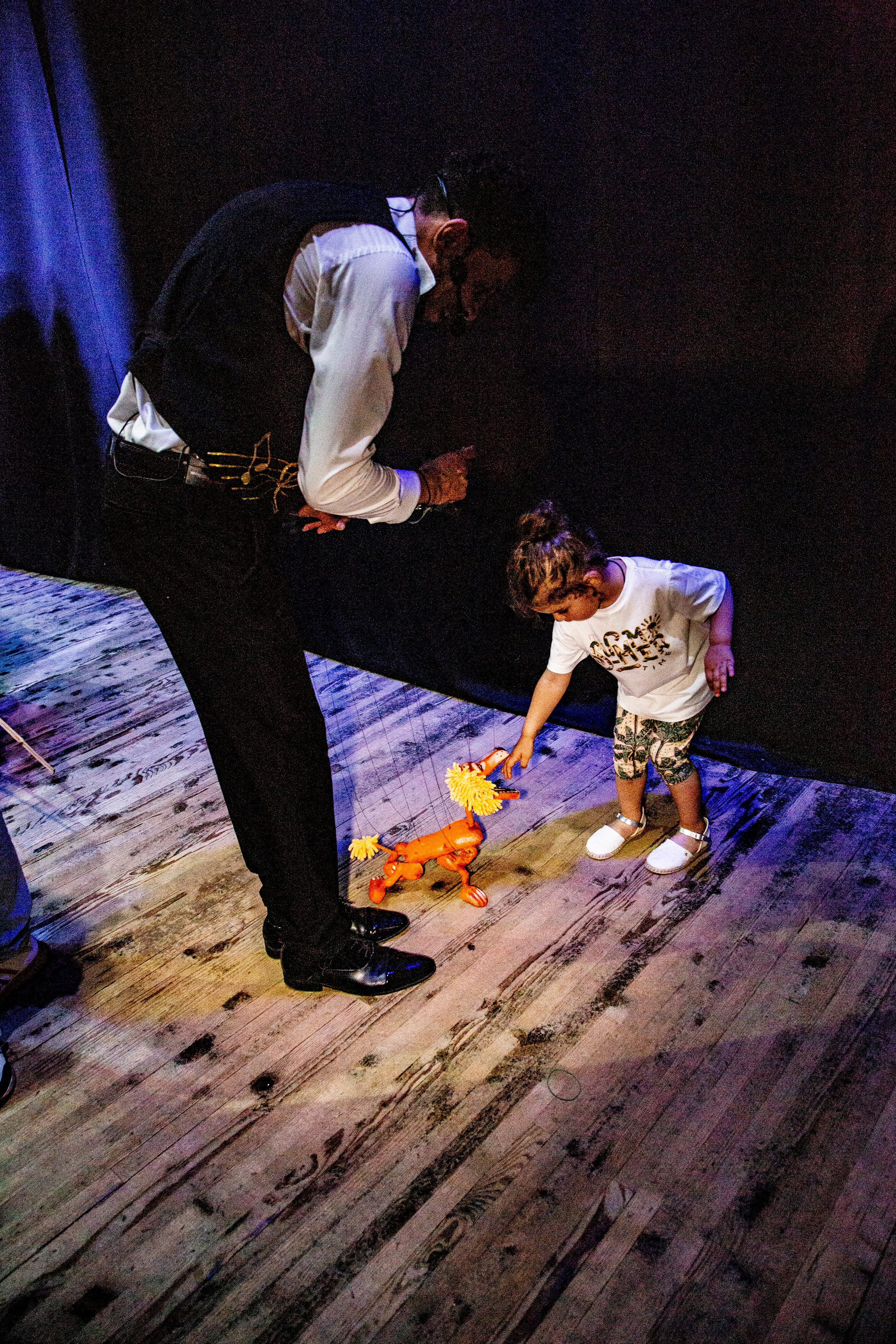 Цирк из Саквояжа спектакль театра САКВОЯЖ. Фотограф в Сочи Юрий Шептаев