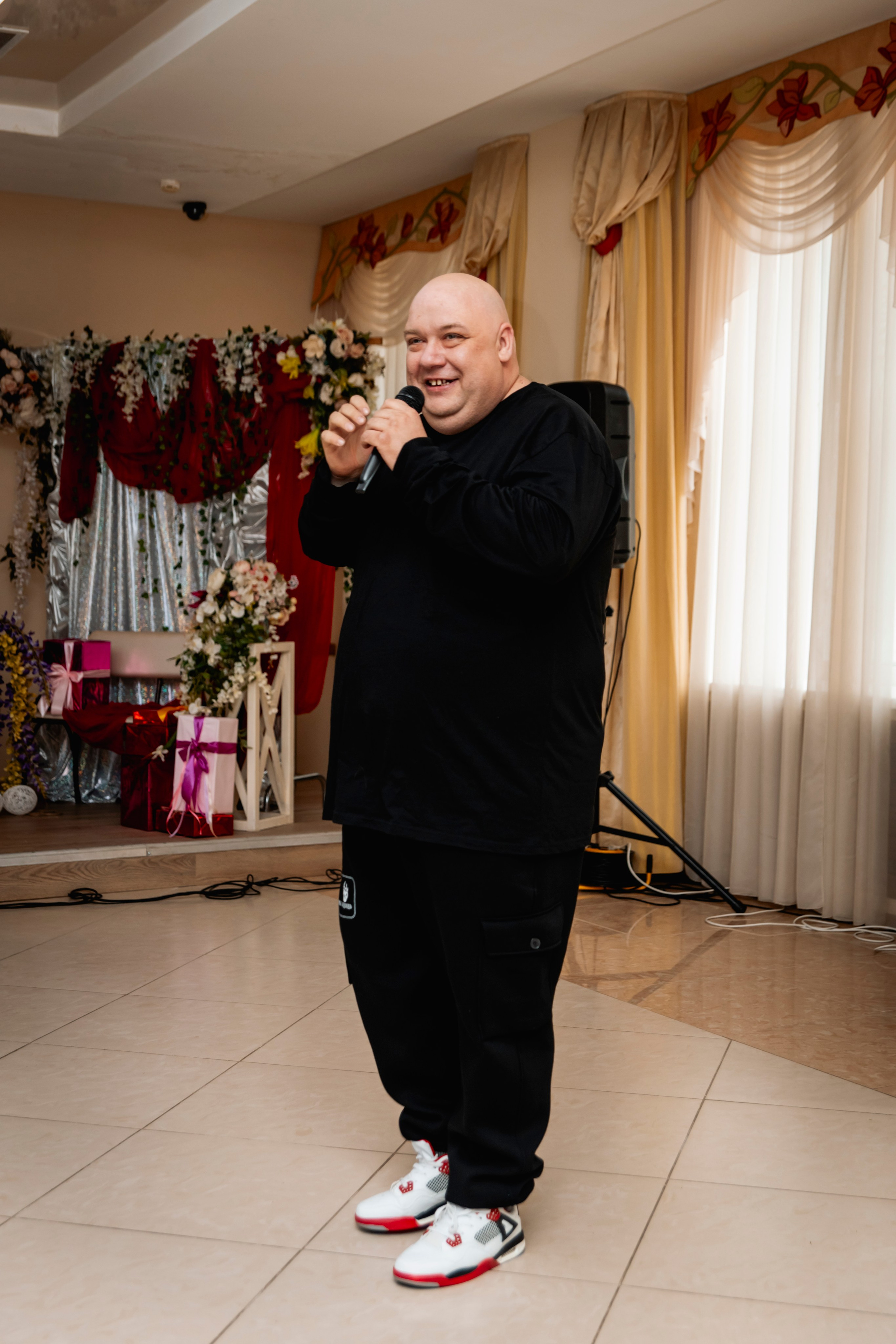 Фото с концерта для людей с ограниченными возможностями. ЛЁША МЕДВЕДЬ| АРТИСТ |АВТОР ПЕСЕН|ДИДЖЕЙ МЕДВЕДЬ |