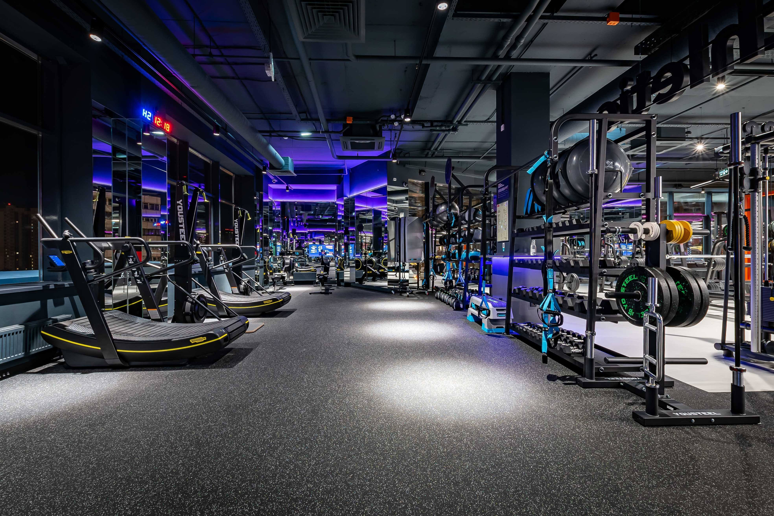 Интерьерный фотограф Спортзалы, Фитнес.  г.Москва, от 10 000р/час. Интерьерный & Репортажный фотограф Озеров Денис, г. Москва