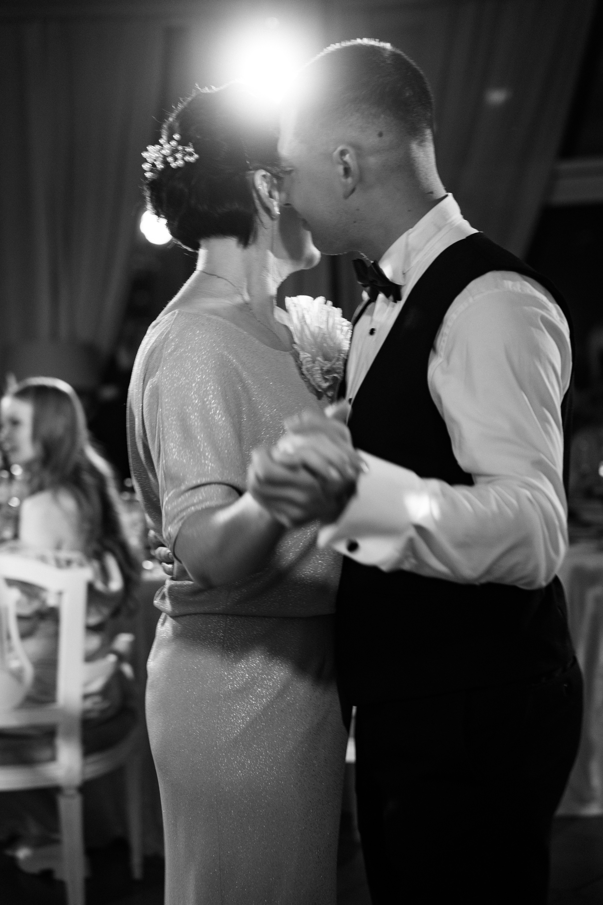 Юлия & Максим. Уютная свадьба в стиле современная классика на заливе. Свадебный фотограф организатор в Санкт-Петербурге Ассоль Опарина