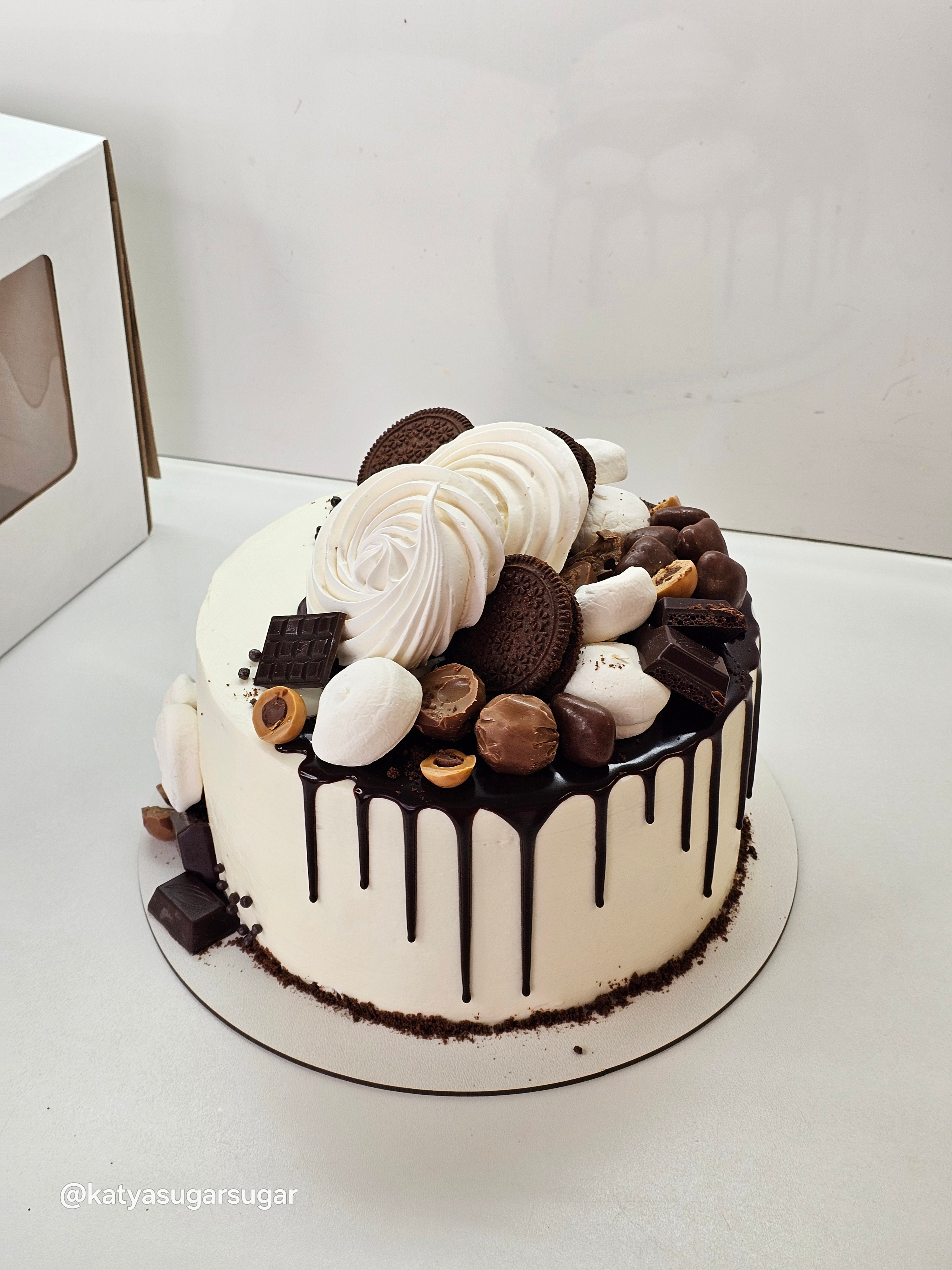 Торты. Katyasugarsugar капкейки, зефир, торты Москва