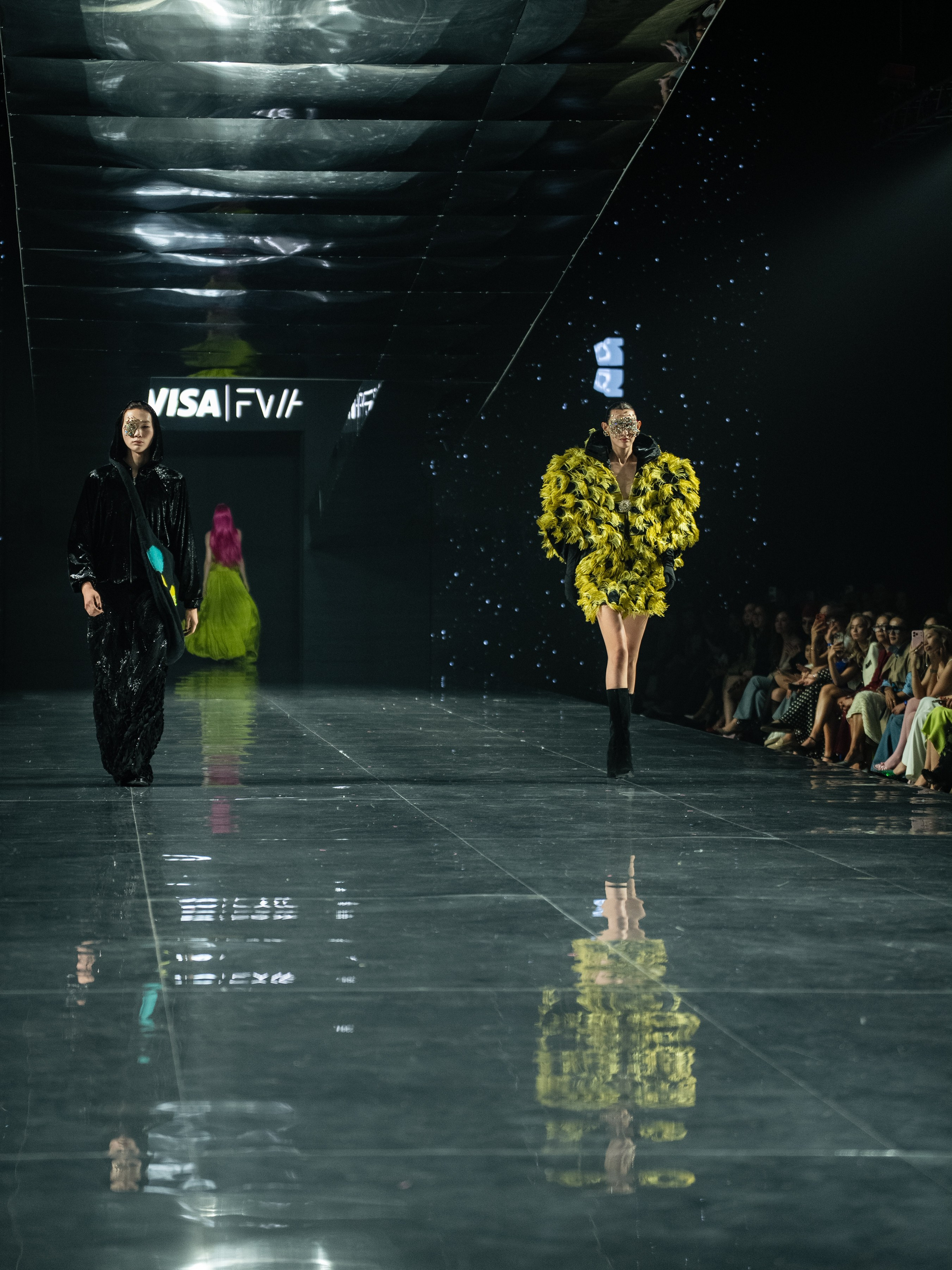 Visa Fashion Week YESYES. Сайт Алматинского НЮ АРТ, будуар и фэшн фотографа Дениса Карпенко