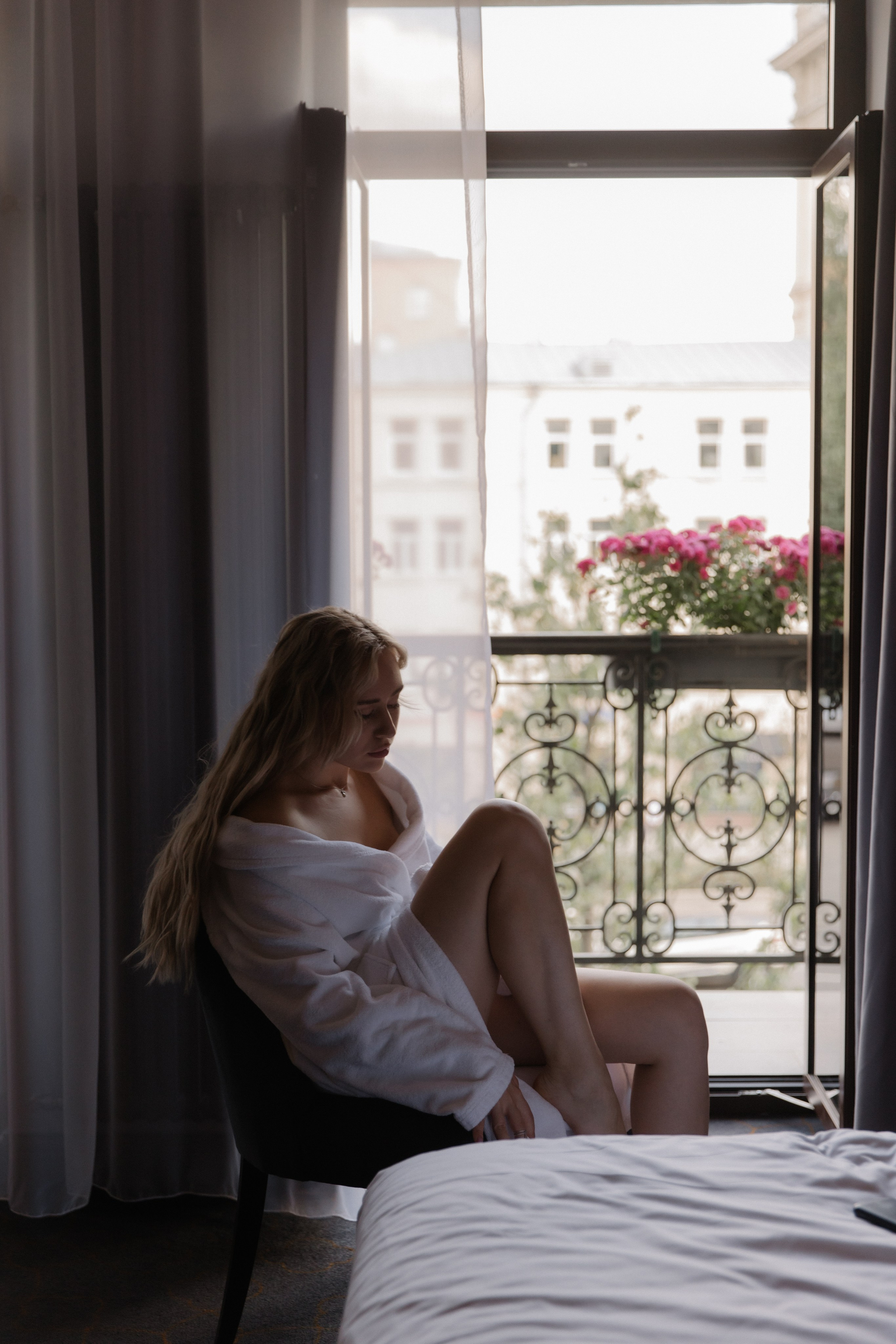 Саша. Фотодень в отеле. Семейный и свадебный фотограф в Москве и Зеленограде Пилипенко Юлия