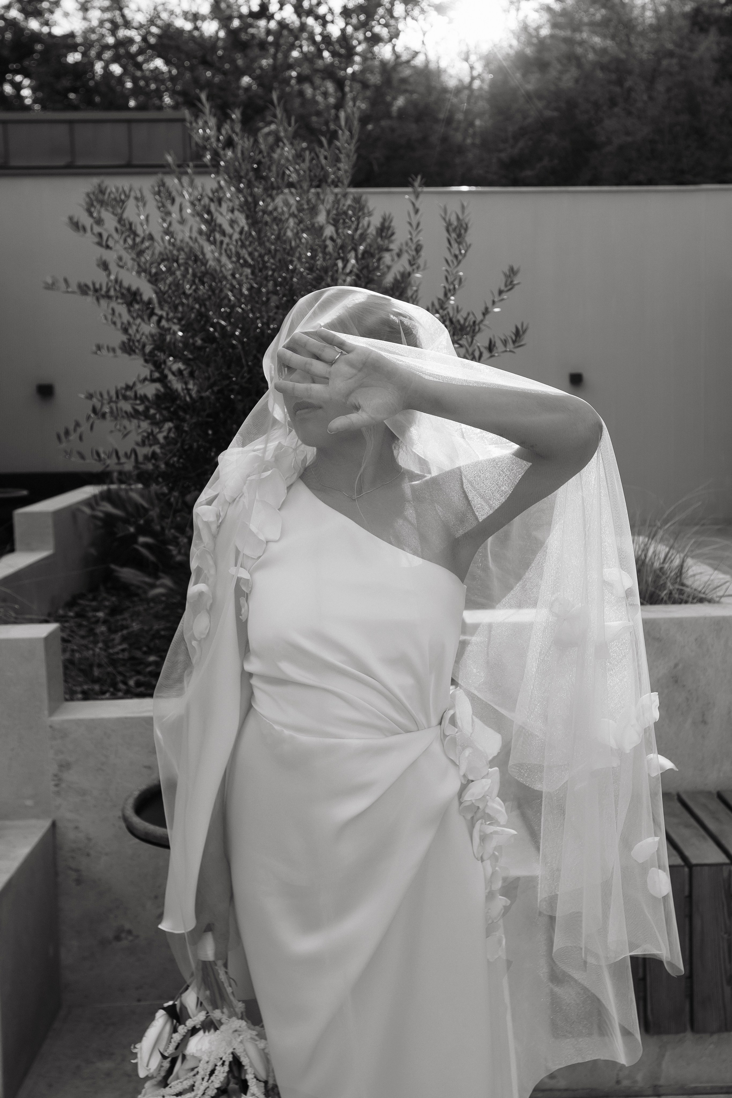 Александр и Гузель. Свадьба для двоих. Винодельня AYA. Фотограф Анна Лейман. Севастополь