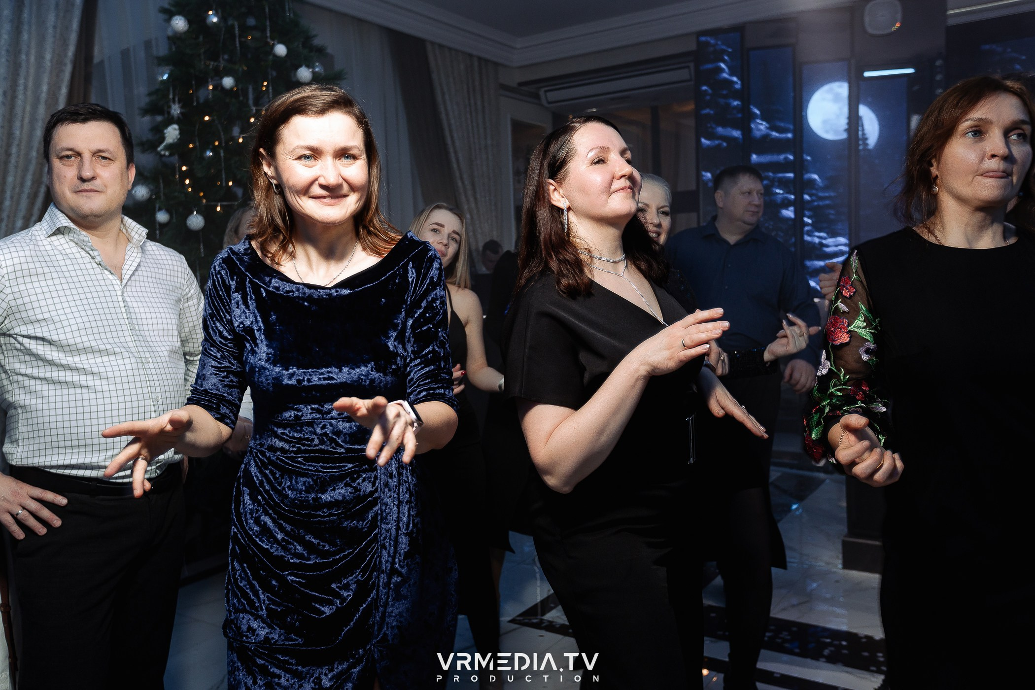 Новогодний вечер в ресторане «Лазурный Берег»