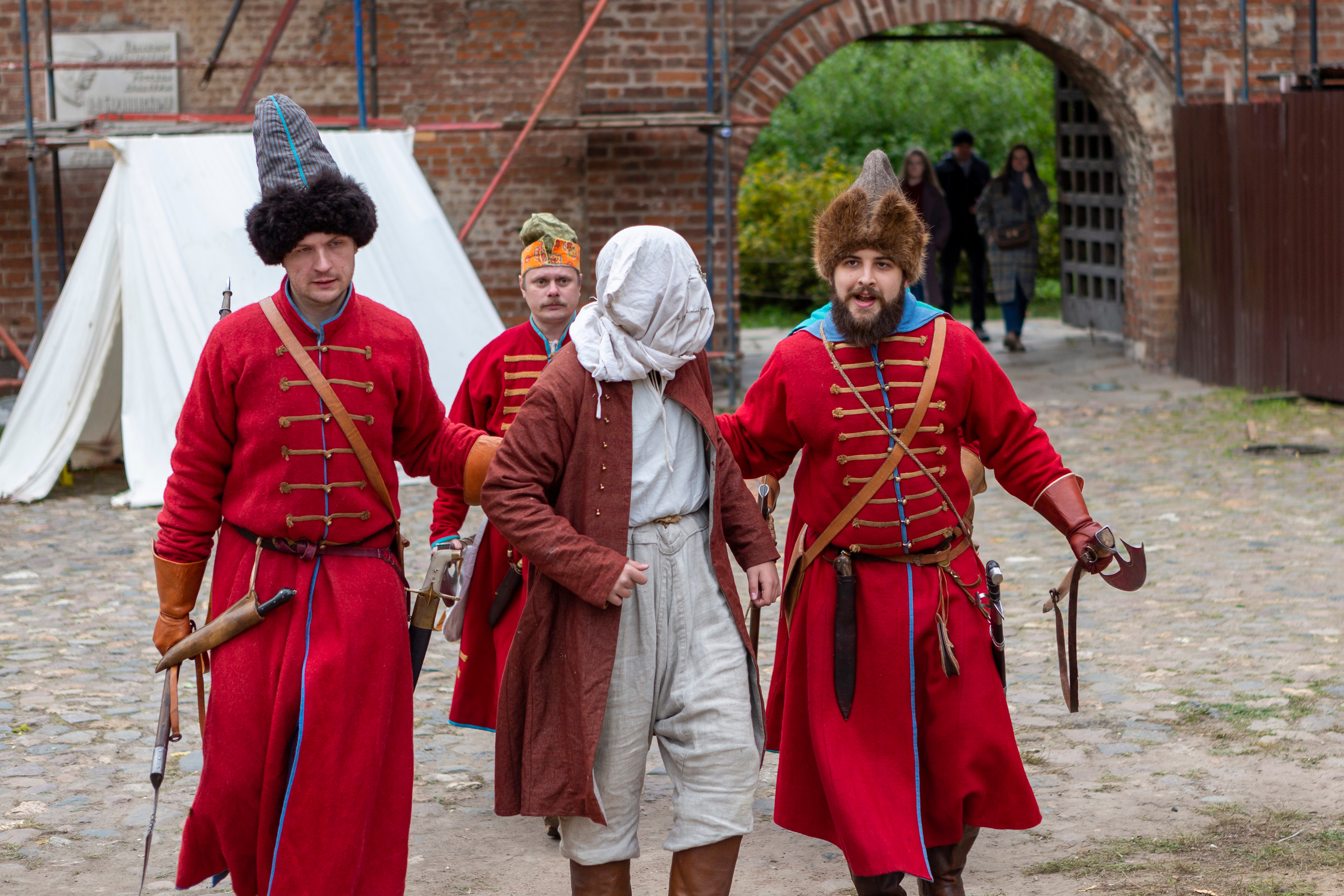 Съемка исторического фестивалия в Москве в Крутицком подворье. Фотография. Юрий Савин