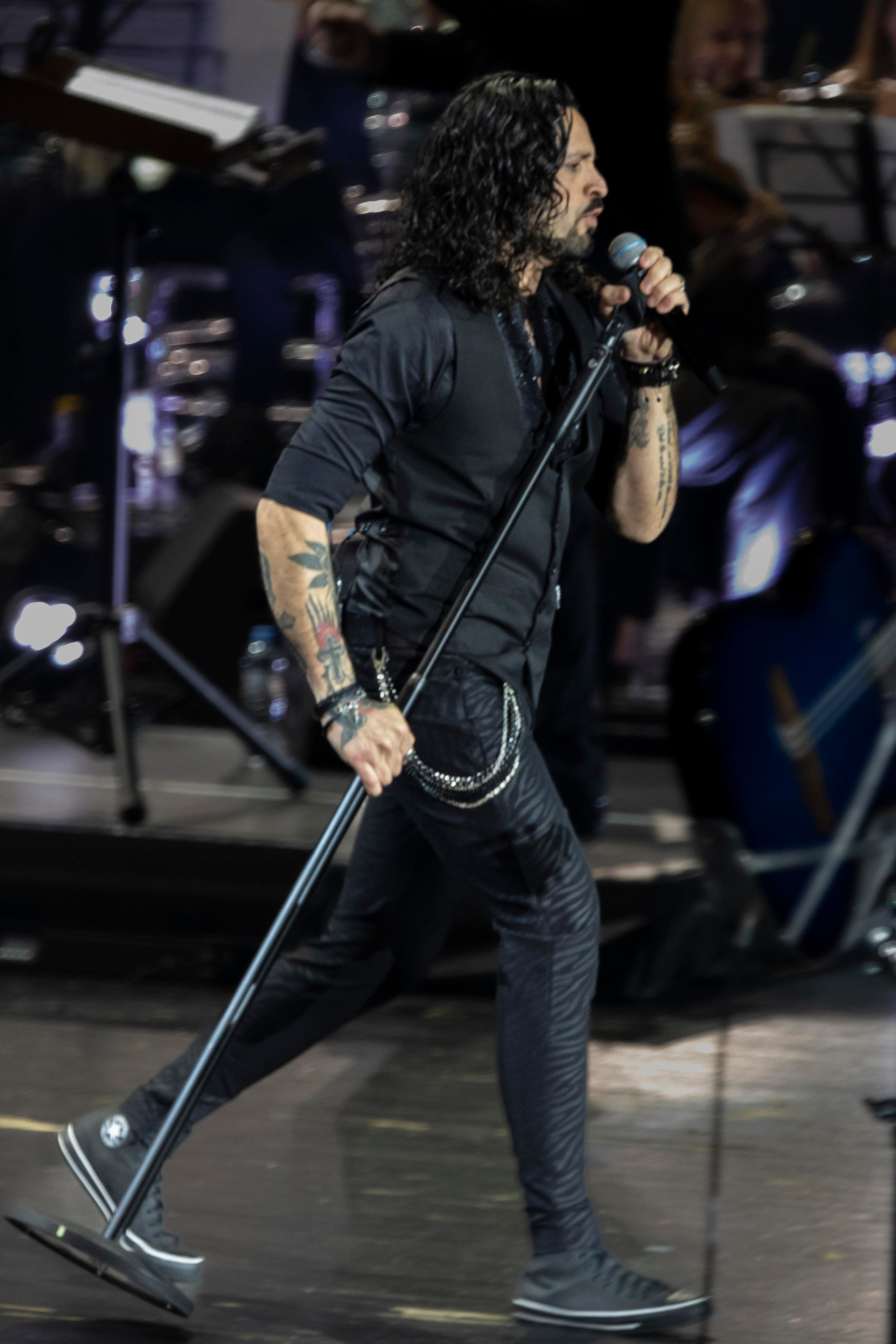 Концерт Ронни Ромеро — Трибьют Queen, Крокус Сити, 01.03.2022. Фотография. Юрий Савин