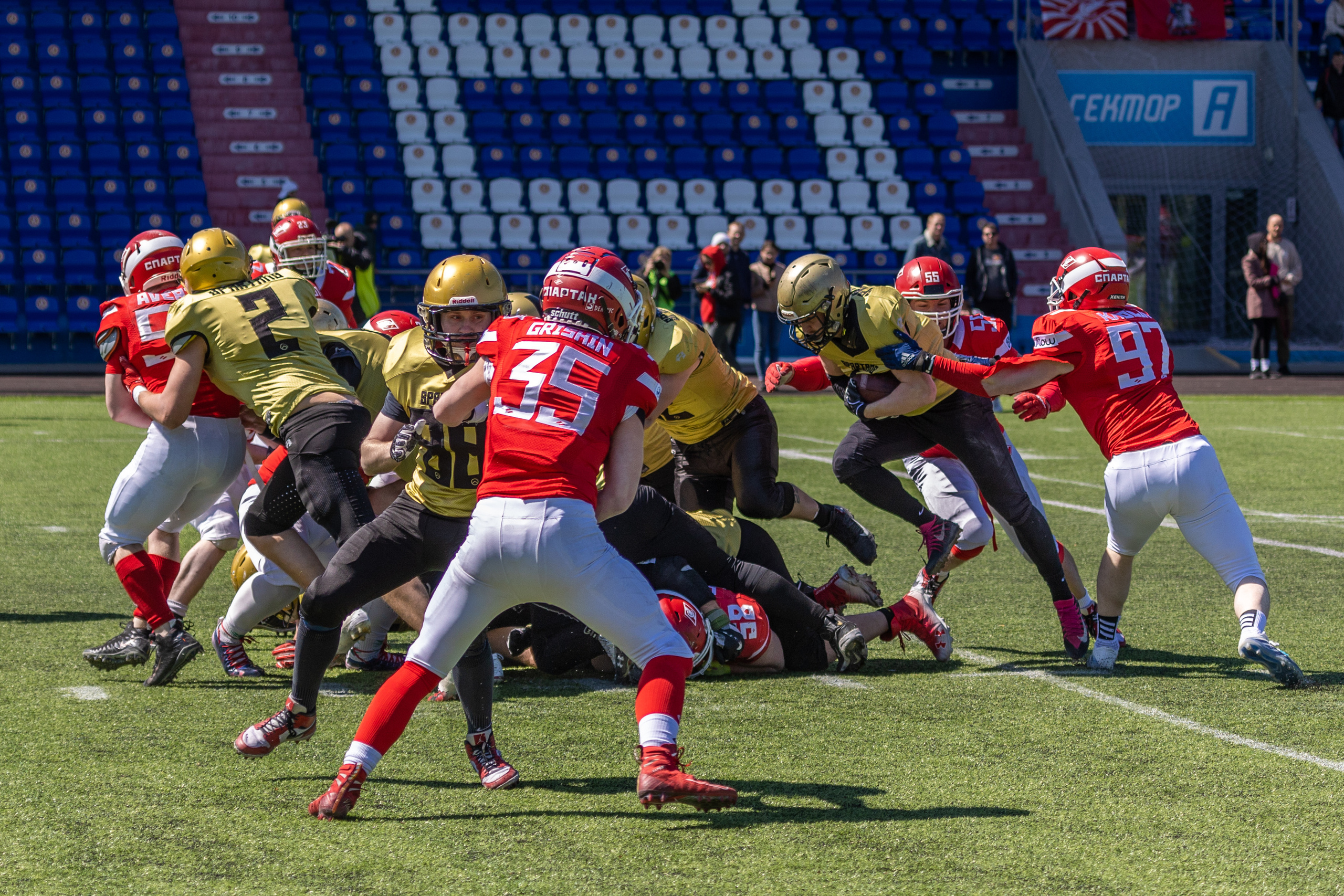 Спортивная фотосъемка американского футбола. Фотография. Юрий Савин