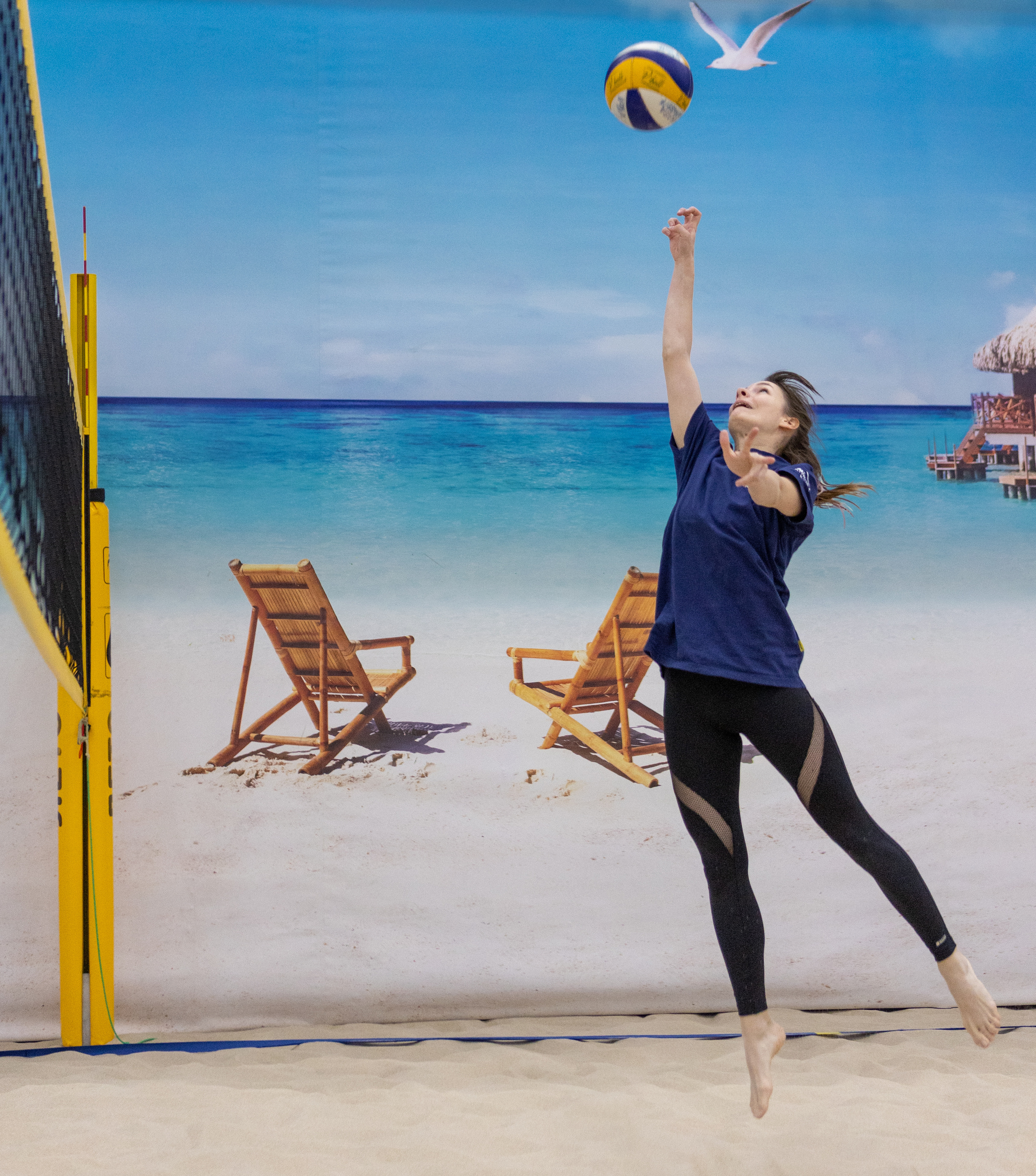 Фотографии. Пляжный волейбол, Москва, 16.04.2022. Фотография. Юрий Савин