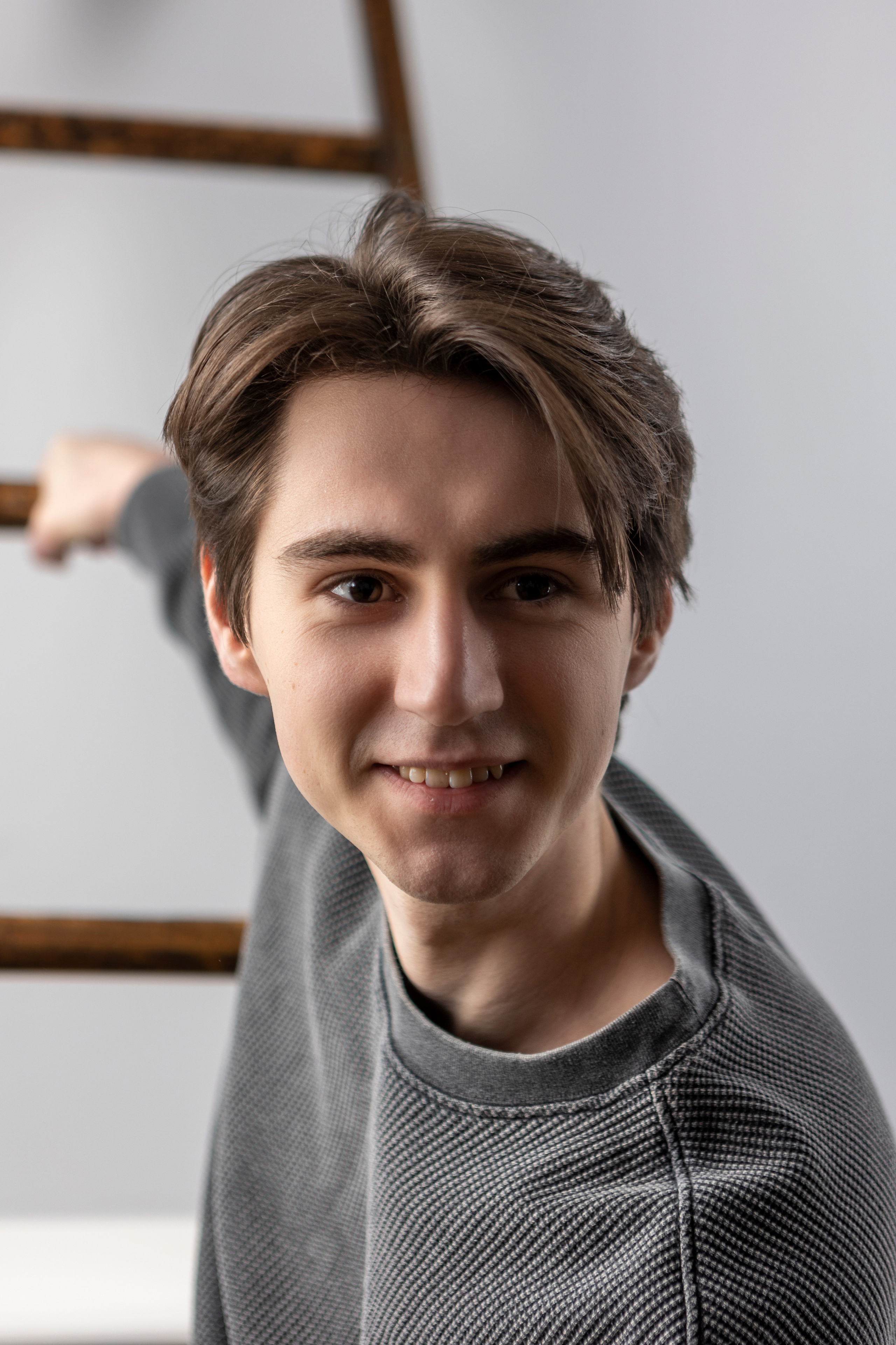 Актер Иван Каравайкин, фотосессия в студии. Фотография. Юрий Савин