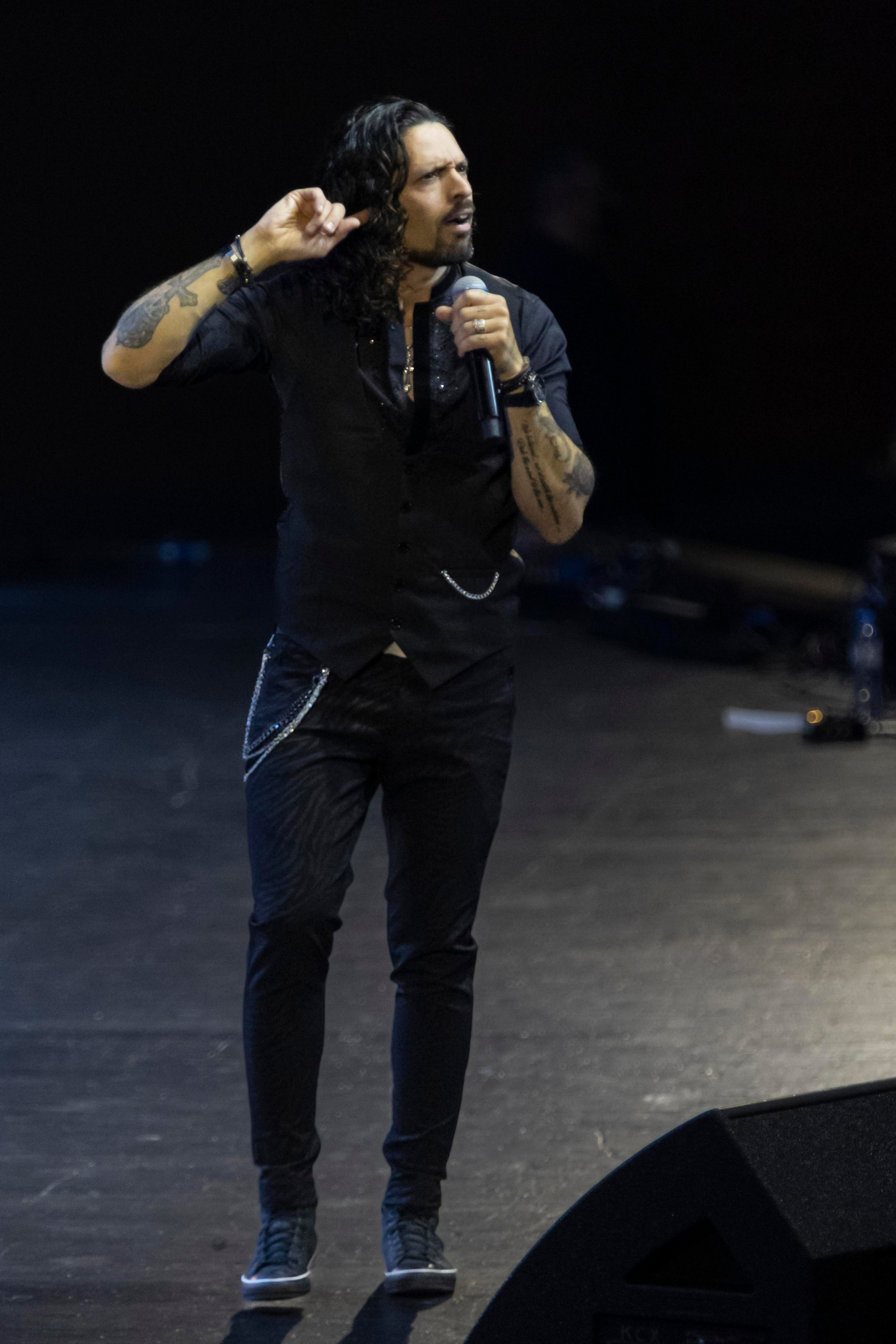 Концерт Ронни Ромеро — Трибьют Queen, Крокус Сити, 01.03.2022. Фотография. Юрий Савин