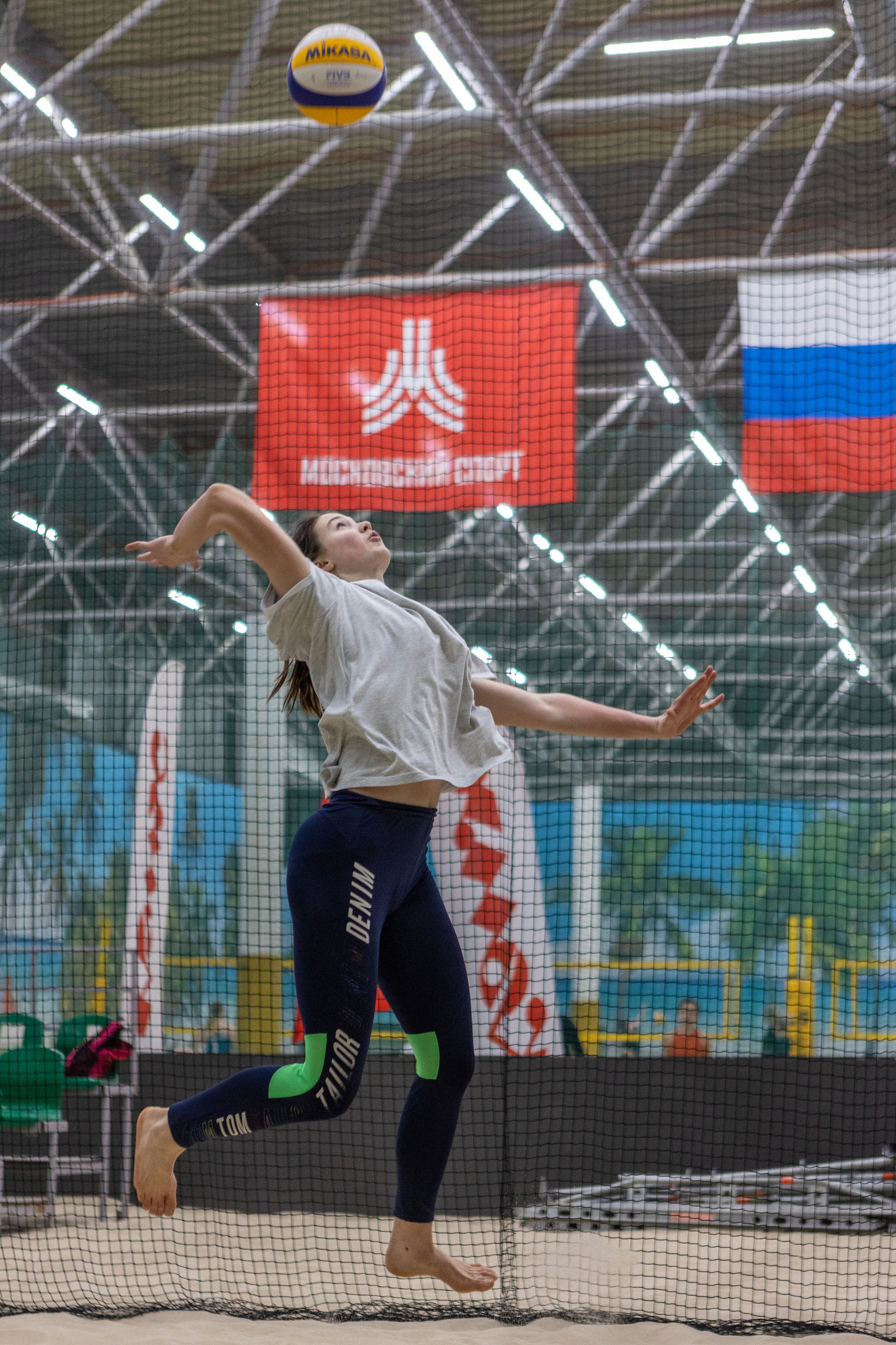 Фотографии. Пляжный волейбол, Москва, 16.04.2022. Фотография. Юрий Савин
