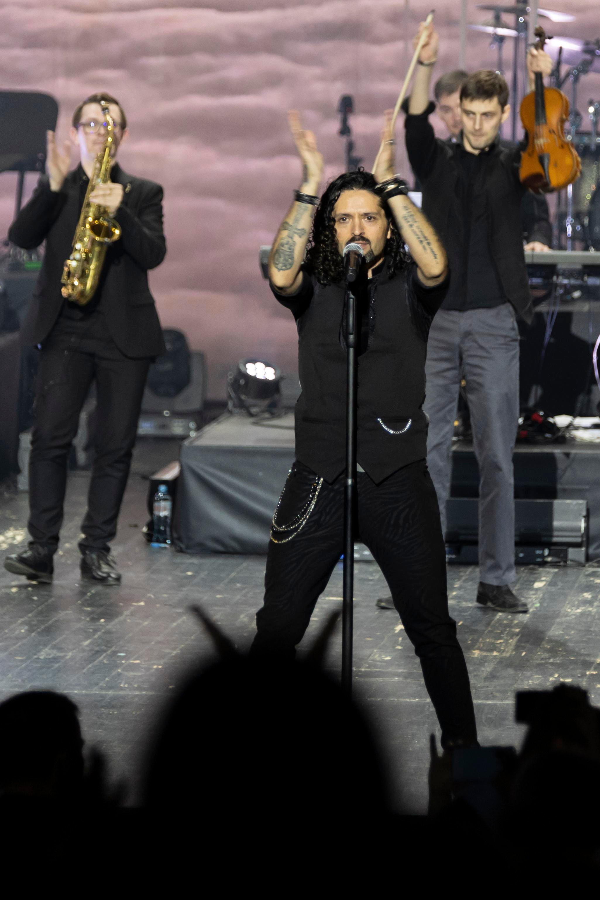 Концерт Ронни Ромеро — Трибьют Queen, Крокус Сити, 01.03.2022. Фотография. Юрий Савин