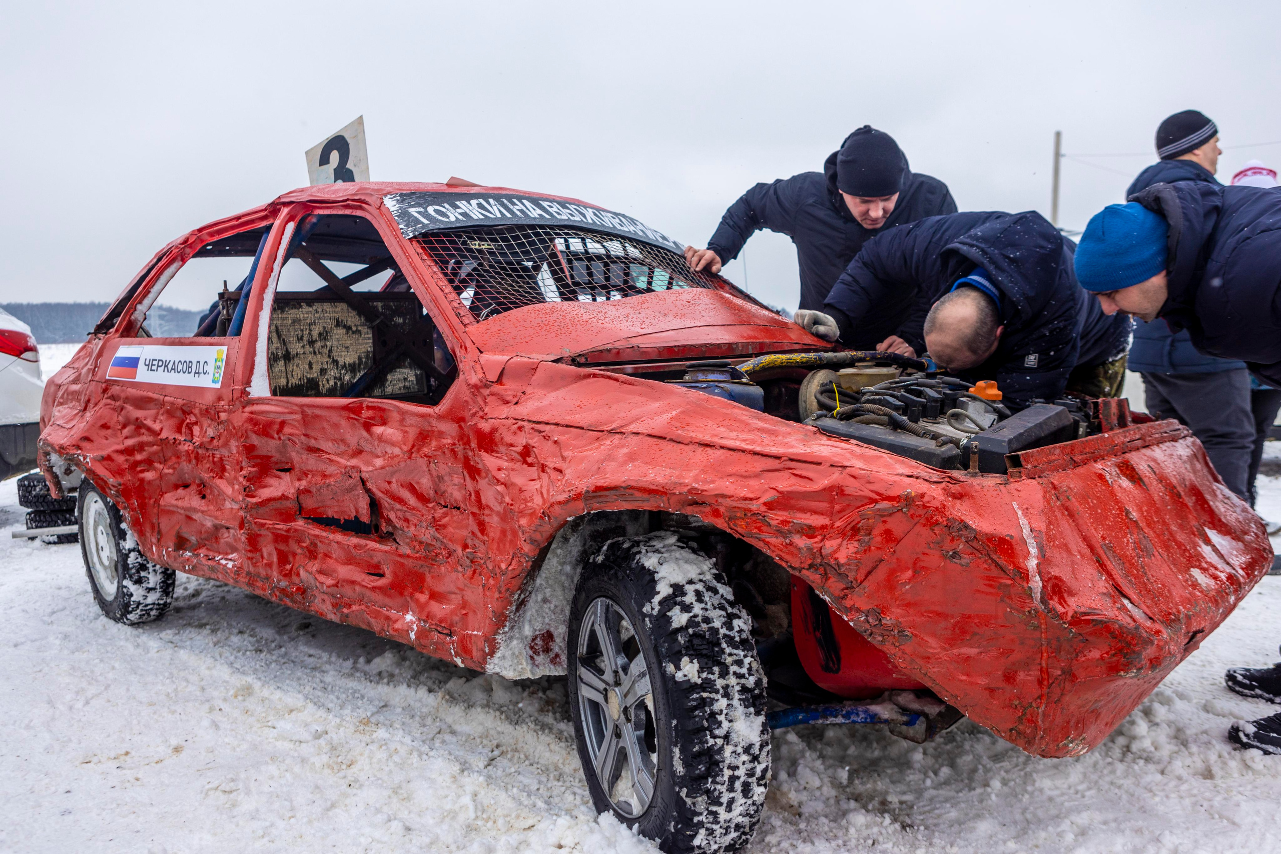 Фотосъемка Гонки на выживание в Подмосковье зимой. Фотография. Юрий Савин