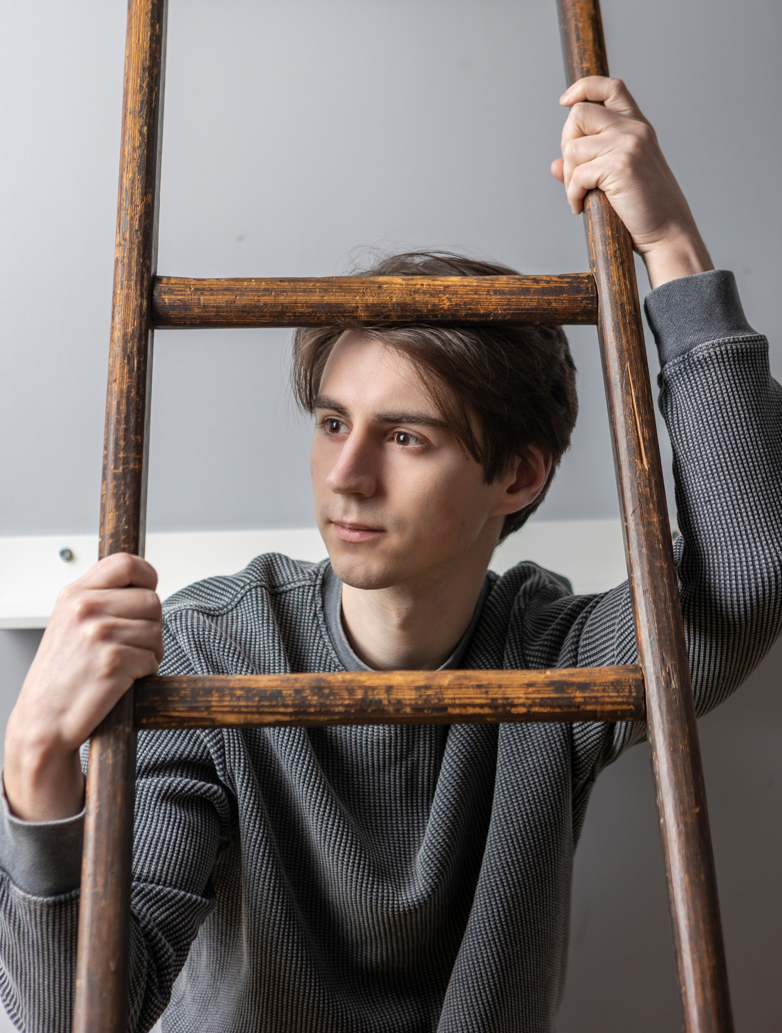 Актер Иван Каравайкин, фотосессия в студии. Фотография. Юрий Савин