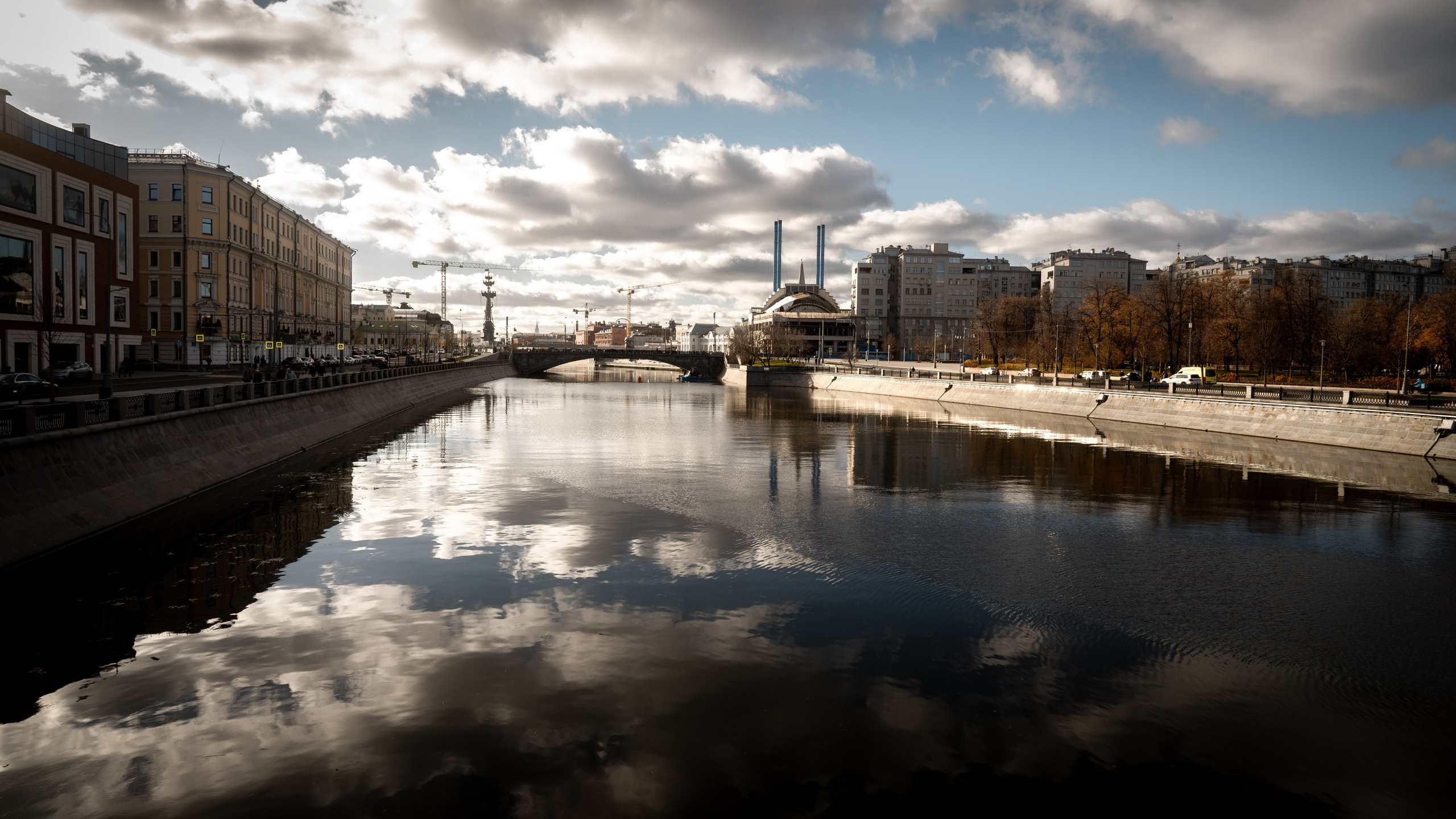 МОСКВА. ПОБУДЬ ЗДЕСЬ И ЦЕЛЕЕ БУДЕТ ЭТОТ МИР