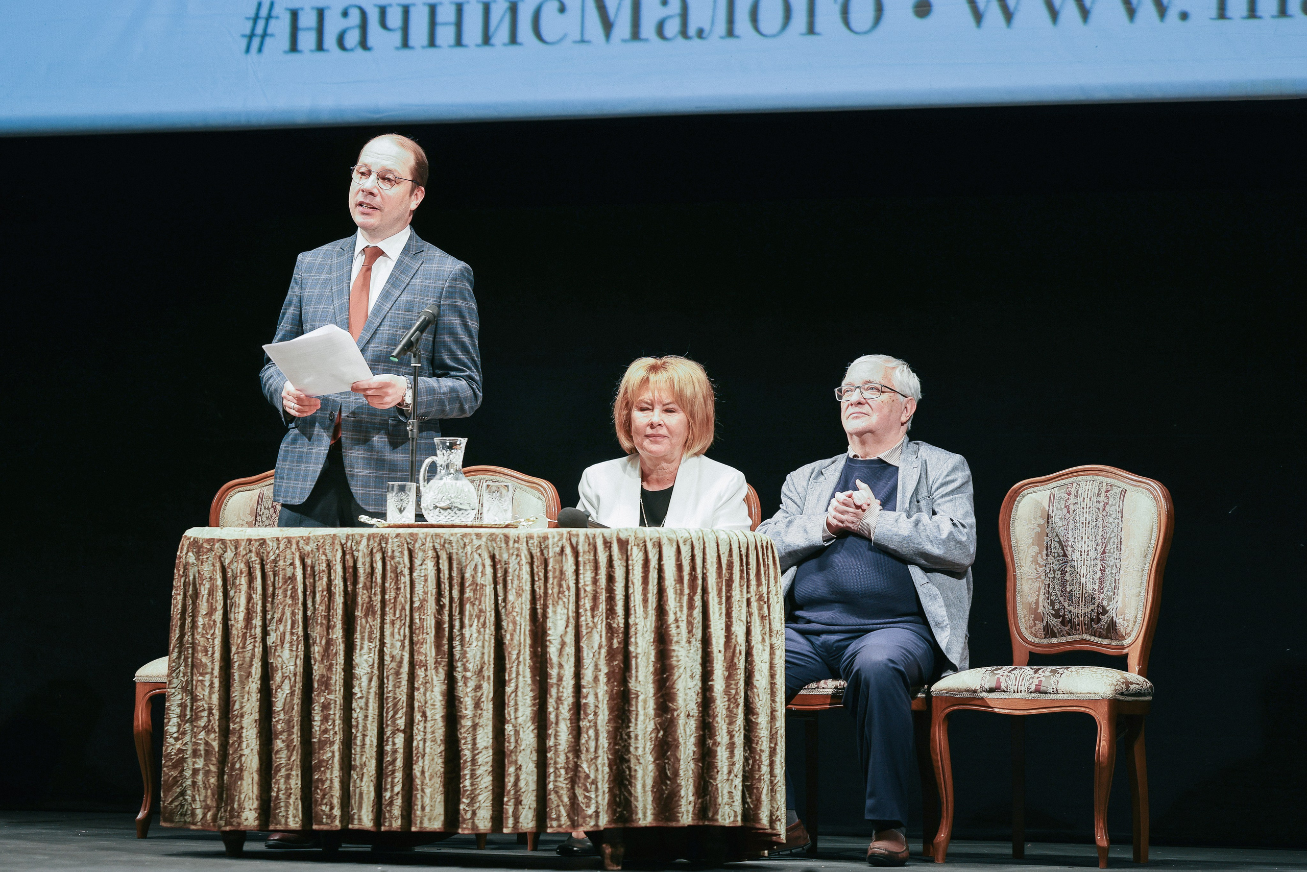 Сбор труппы Малого театра 2025. Reportage, architectural, fine art photographer Lena Melnikova in Moscow