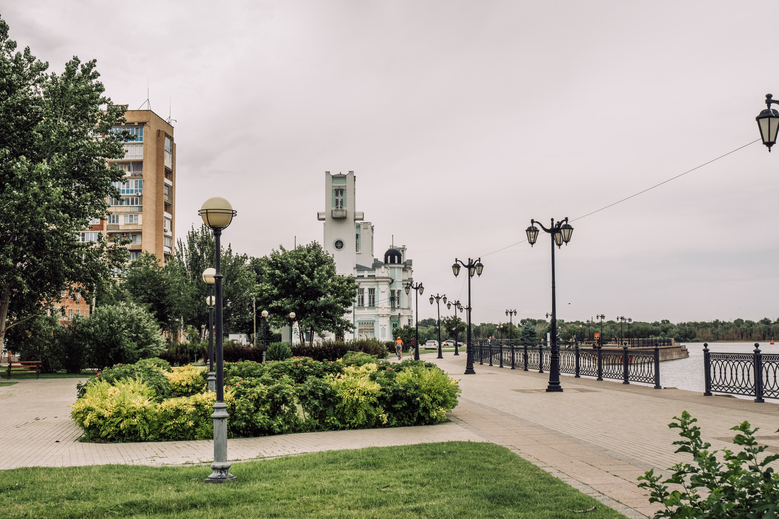 Набережная. Фотограф Анатолий Деникин