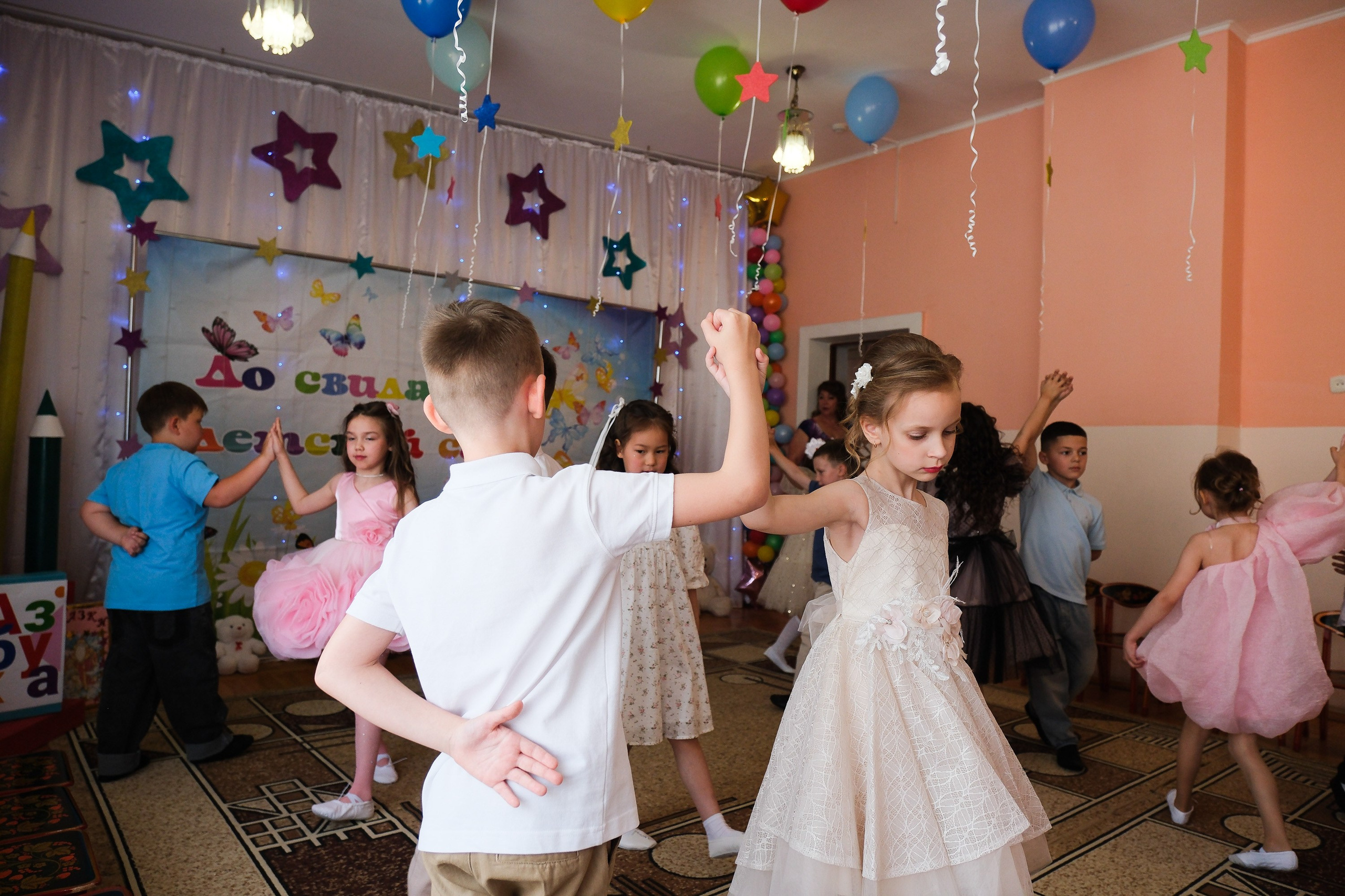 До свидания, детский сад!. Фотограф Анатолий Деникин