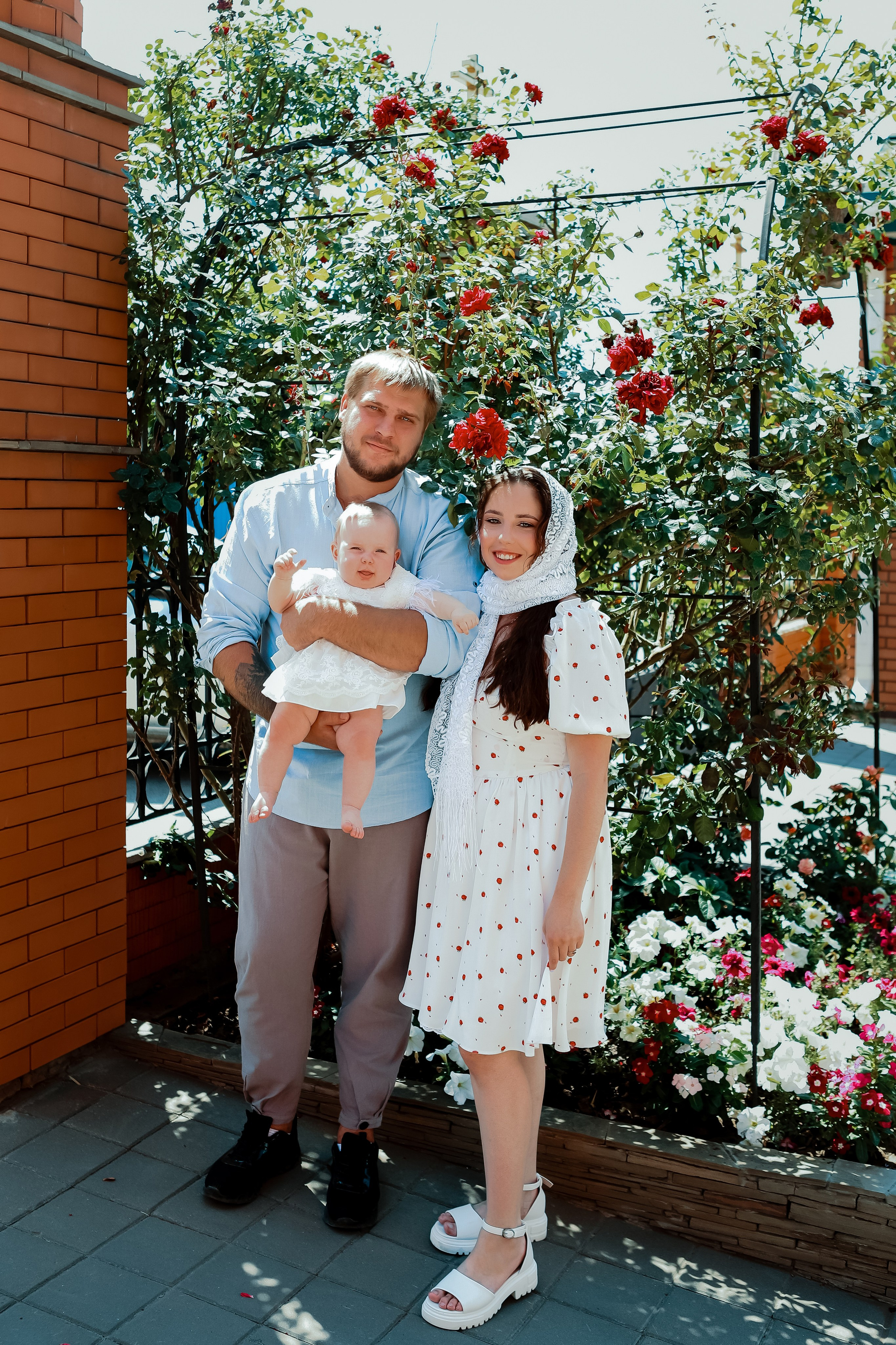 Таинство Крещения Отца и Дочери. Свадебный фотограф Евгения Фролова г. Каменск-Шахтинский, Донецк, Ростов