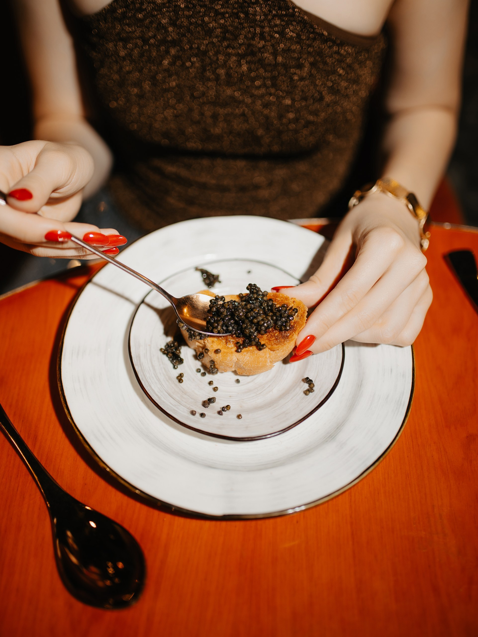 Caviar. Коммерческий и некоммерческий фотограф в Алматы Сланбек Адиль