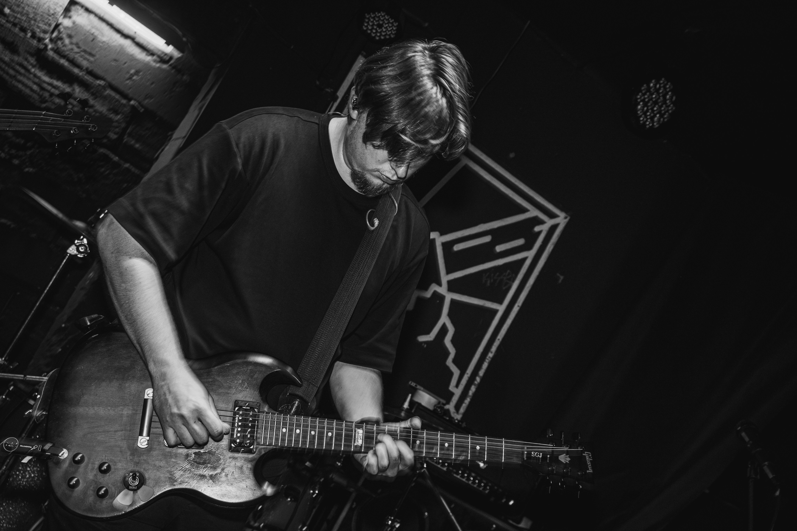 Ютани & о т м е ж & Вещи в картонной коробке 08.08.2025. Репортажный фотограф в Москве Legiodot