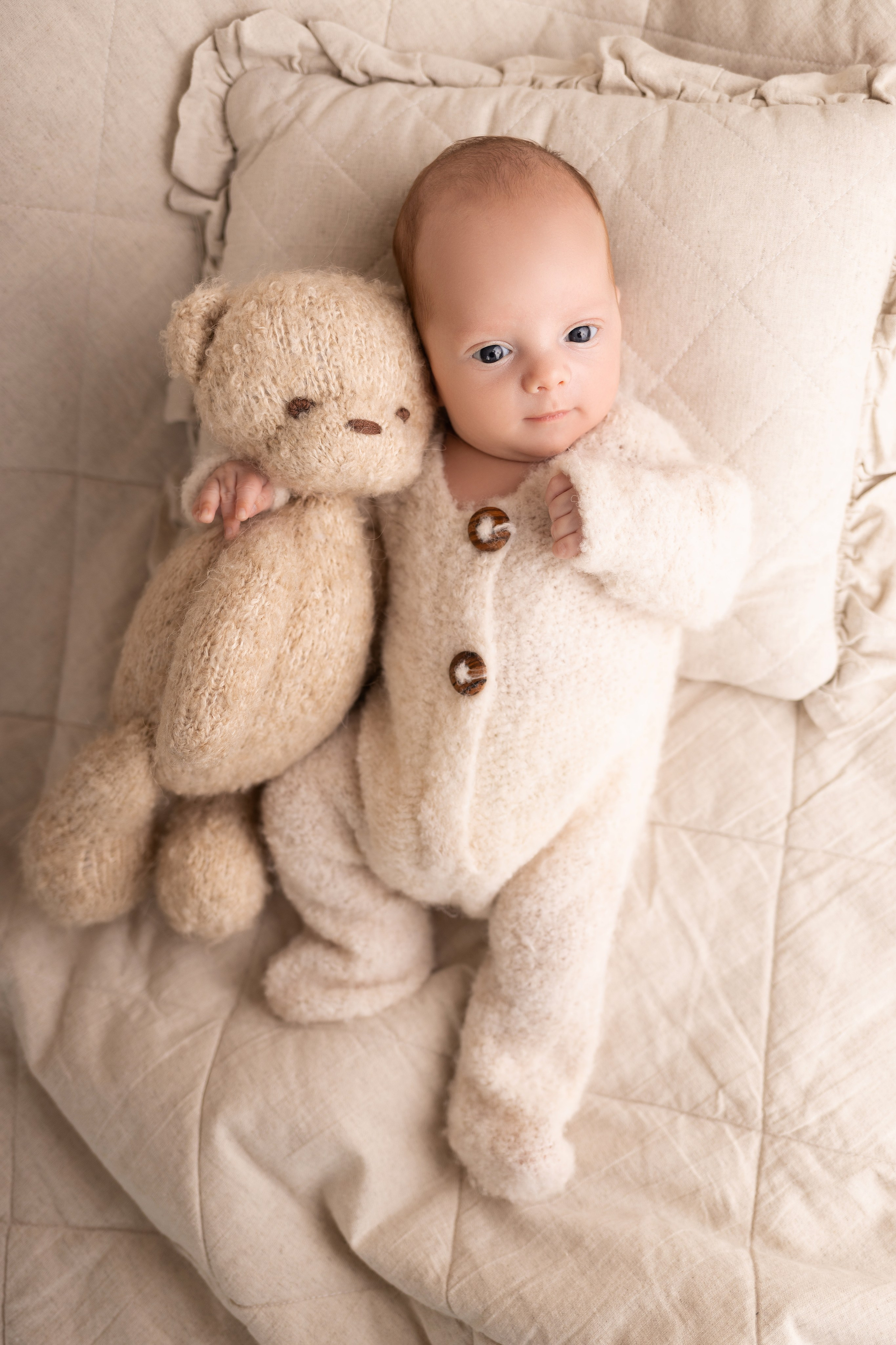 Newborn съемка в стиле Лайф. Фотограф новорожденных малышей в Омске и Омской области Эльвира Камаева