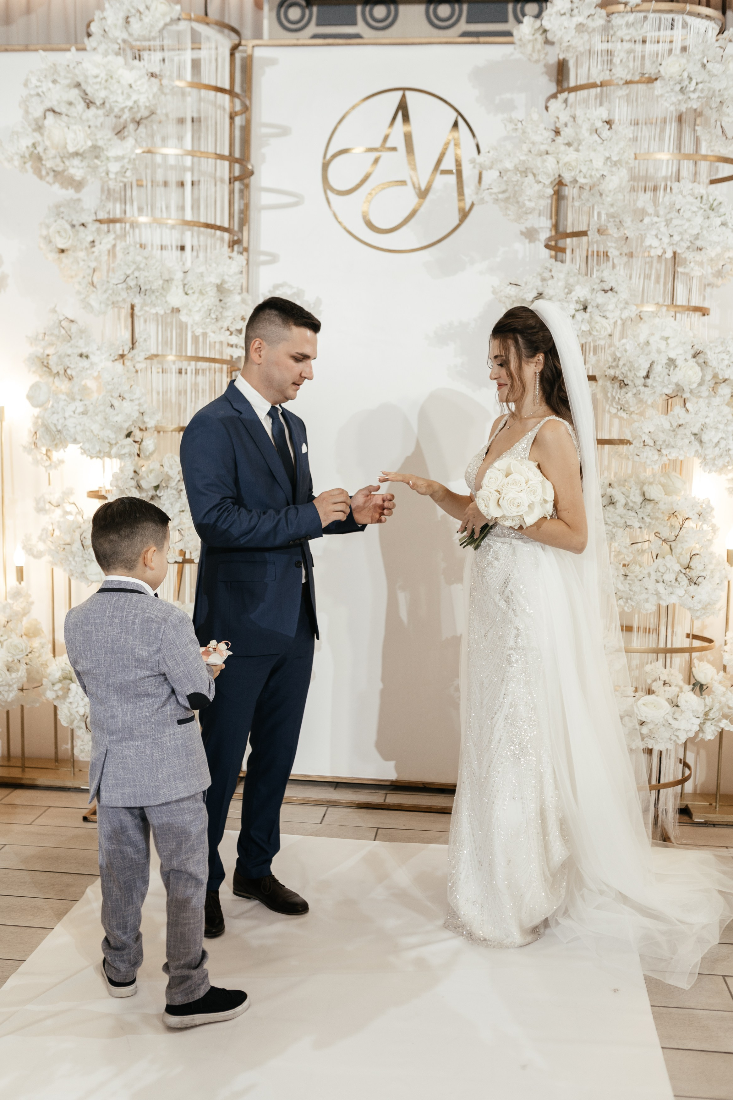 Свадебный фотограф Уфа — Руслан ГабдлисламовЖивые эмоции, красивые кадры, воспоминания на всю жизнь.Работаю по всей Республике Башкортоста. Свадебный фотограф Уфа Руслан Габдлисламов