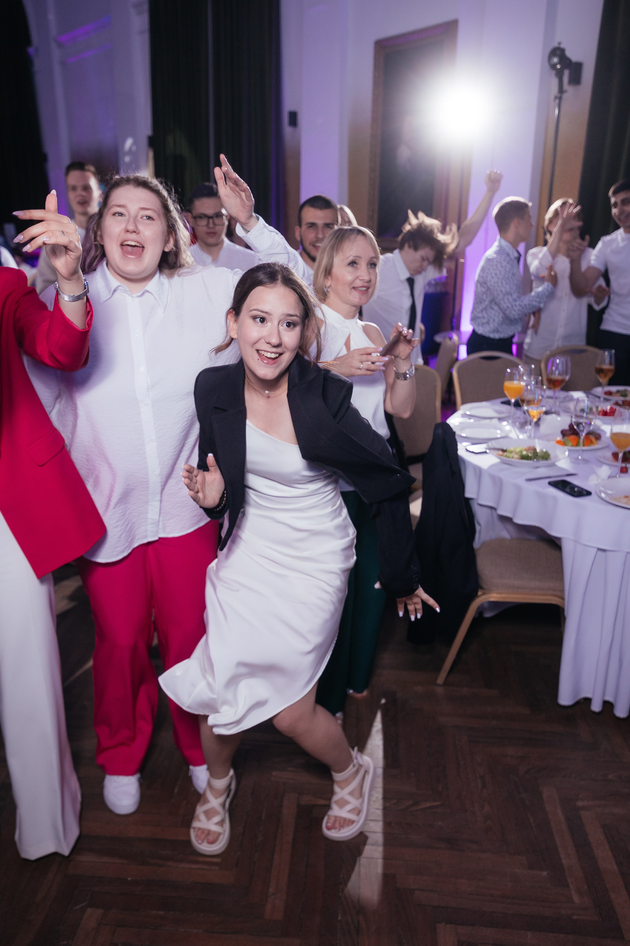 Выпускной 11 класс. Фотограф Крохин Олег