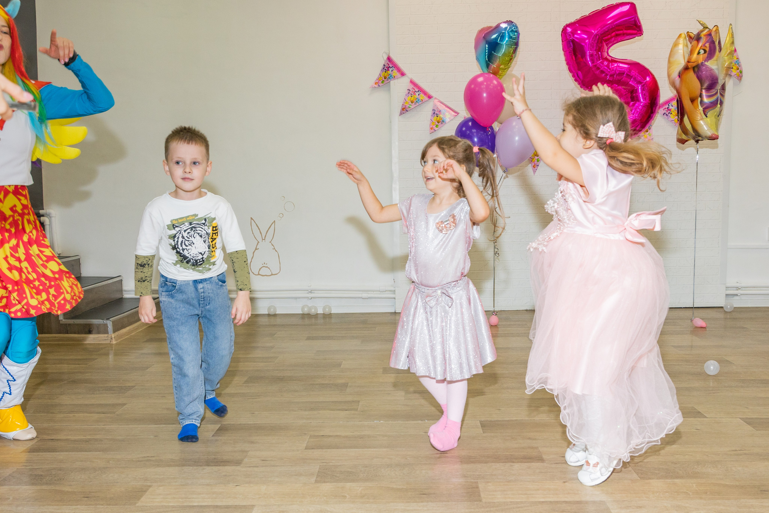 День Рождение Есении в Rabbit Holl. Выпускные альбомы во Владивостоке