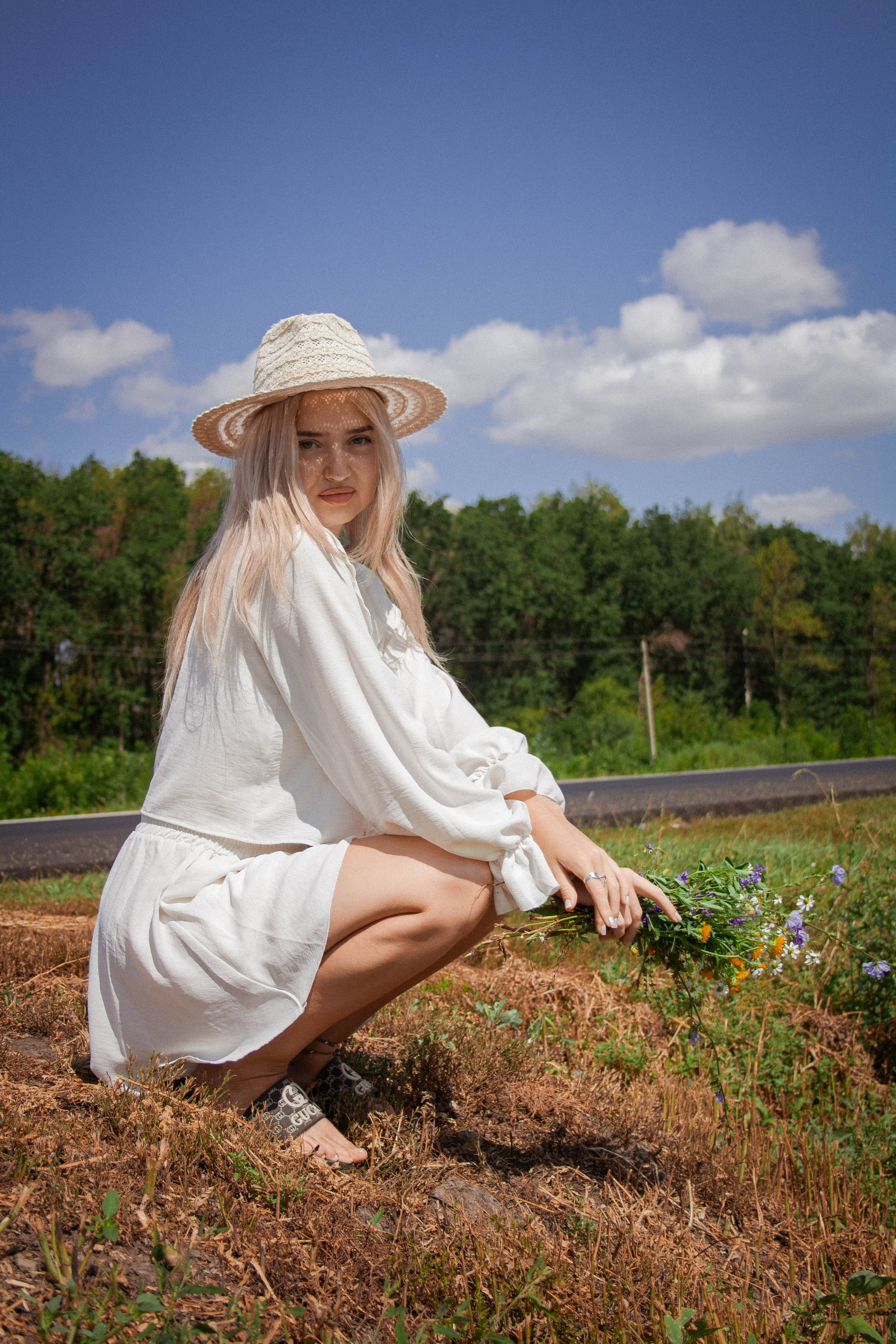 Настроение: уйти в поле с подсолнухами. Портретный фотограф в Саратове