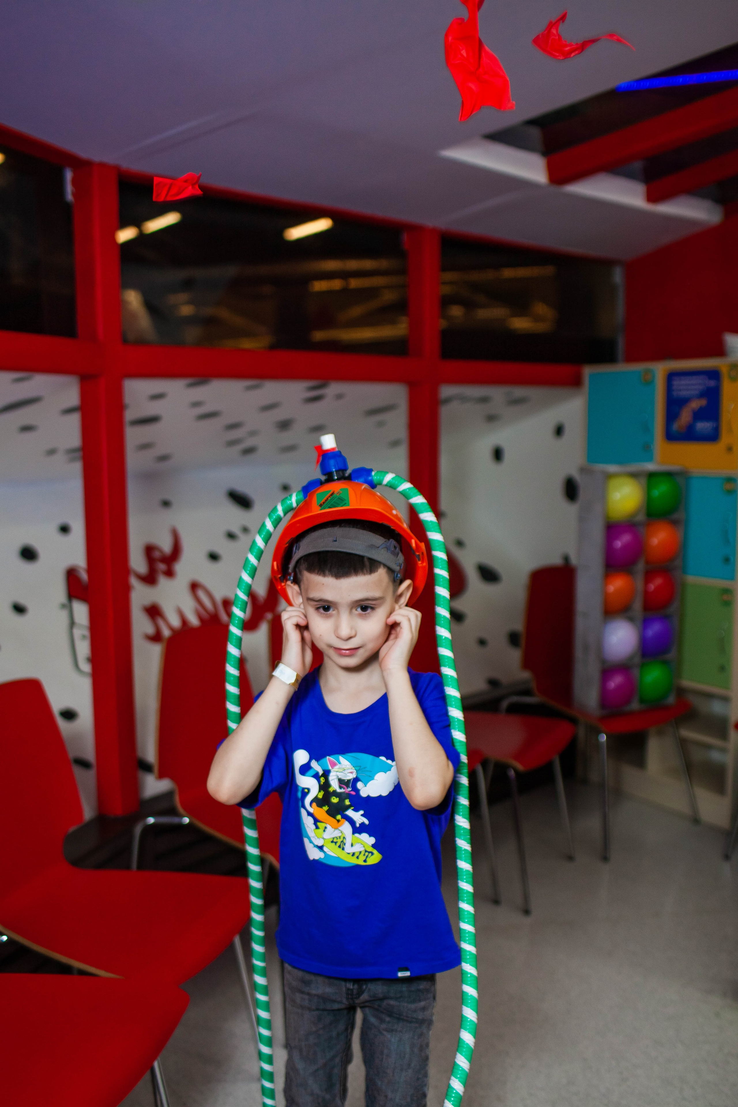 Неон Челендж День рождения Ярослава. Детский и семейный фотограф в Санкт-Петербурге Елизавета Сорокина