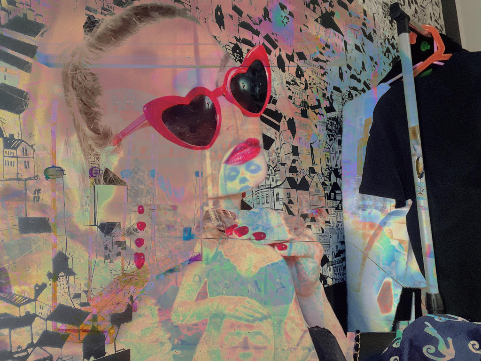 Mosh Pit. Alina Panover