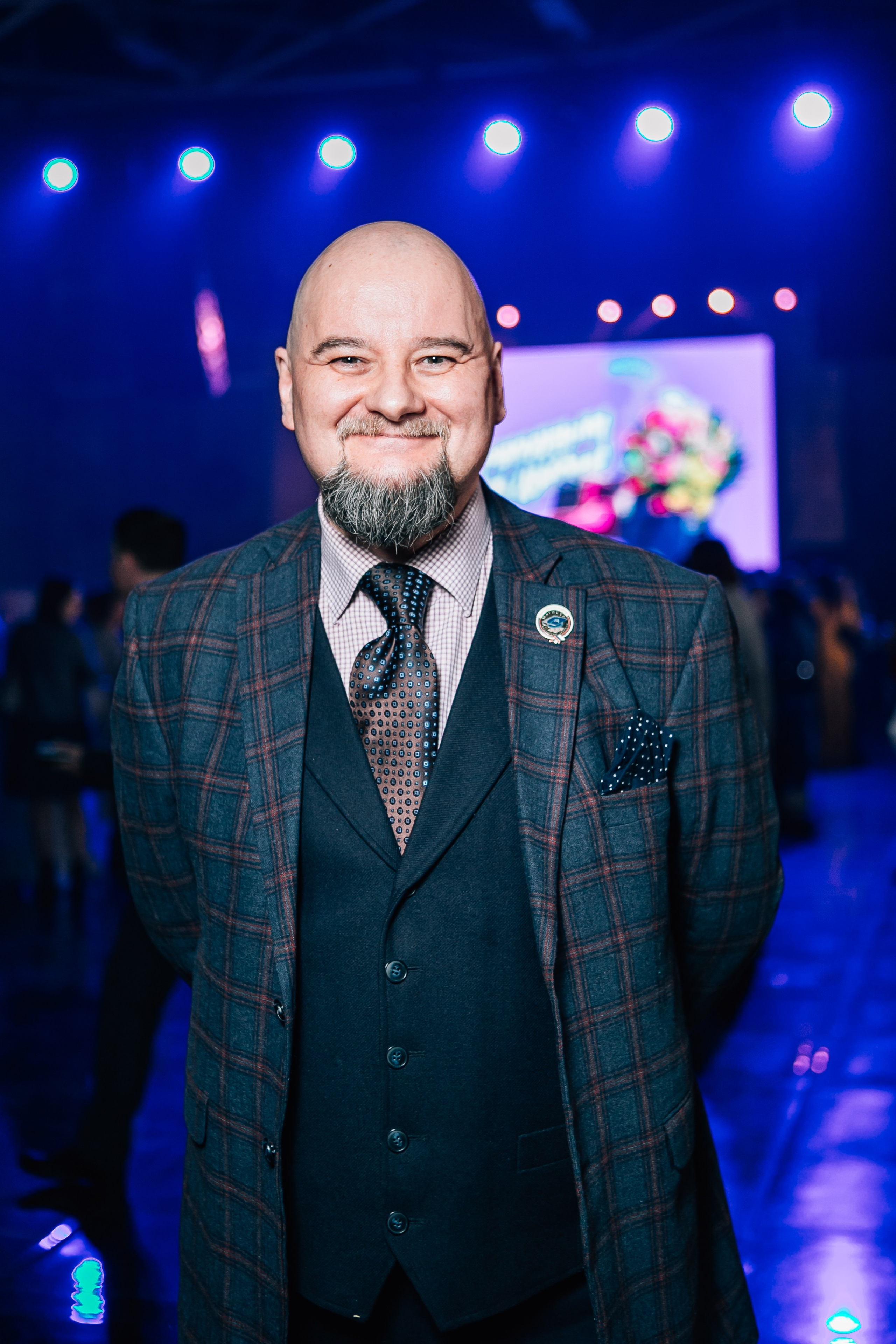 Снимал репортаж для «Газпром нефть», Газстройпром, Росатом, ОЗОН, Мегафон, ВТБ, Т-Банк, Unilever, Материа Медика Холдинг. Фотограф Serg-Epic — Сергей Клепиков