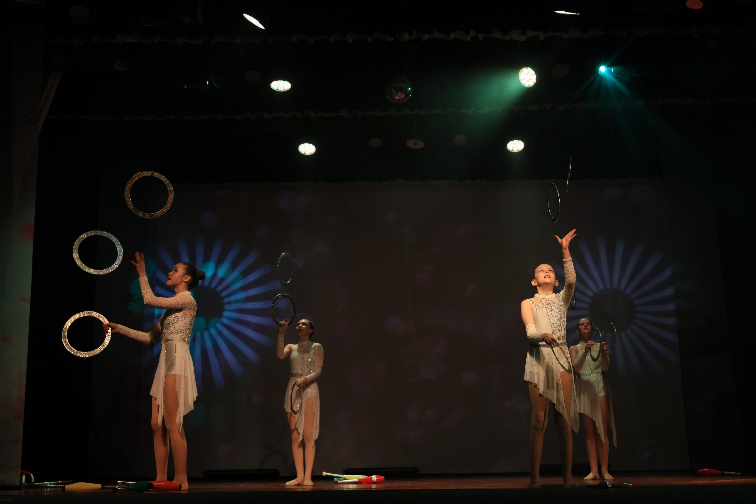 Концерт к 8 Марта в ДК «Металлург» г. Тула. Фотограф в Туле Крупский АнДРей. Фотостудия «КАДР71» в Туле