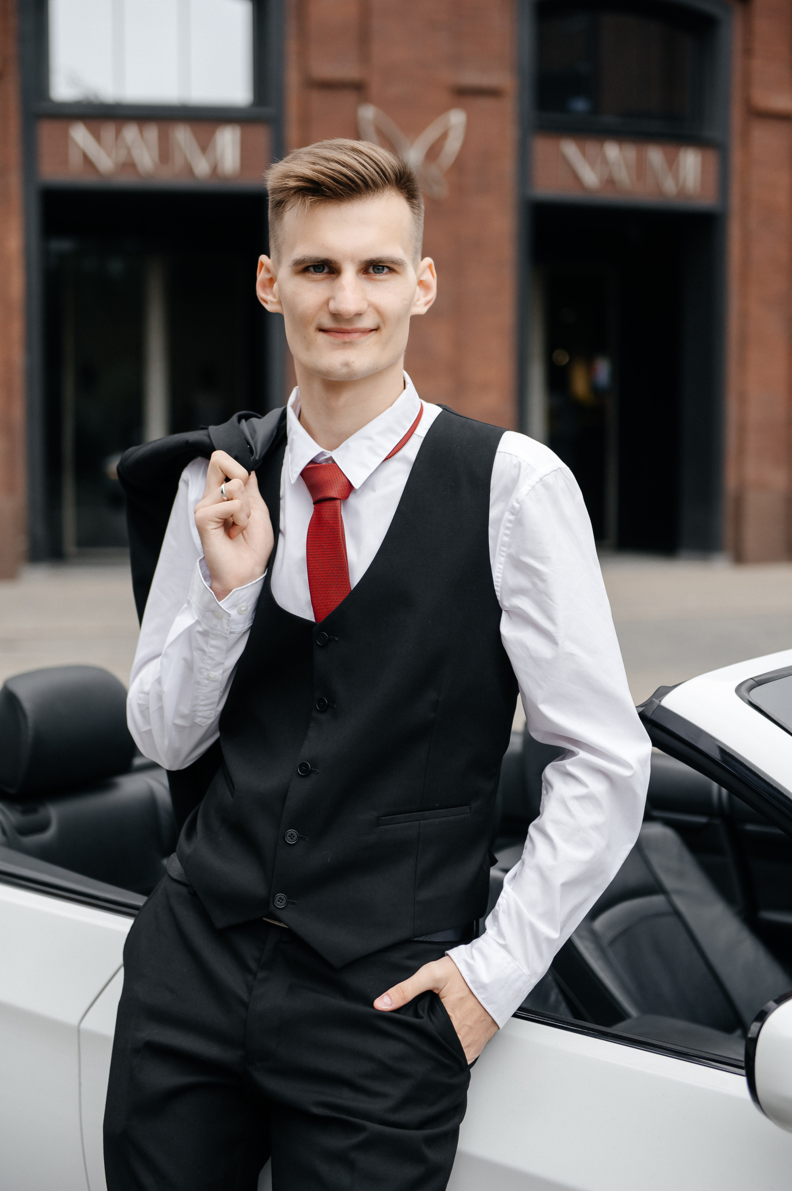 Свадебная фотосессия на Арма заводе. Семейный и свадебный фотограф в Москве Татьяна Николаева