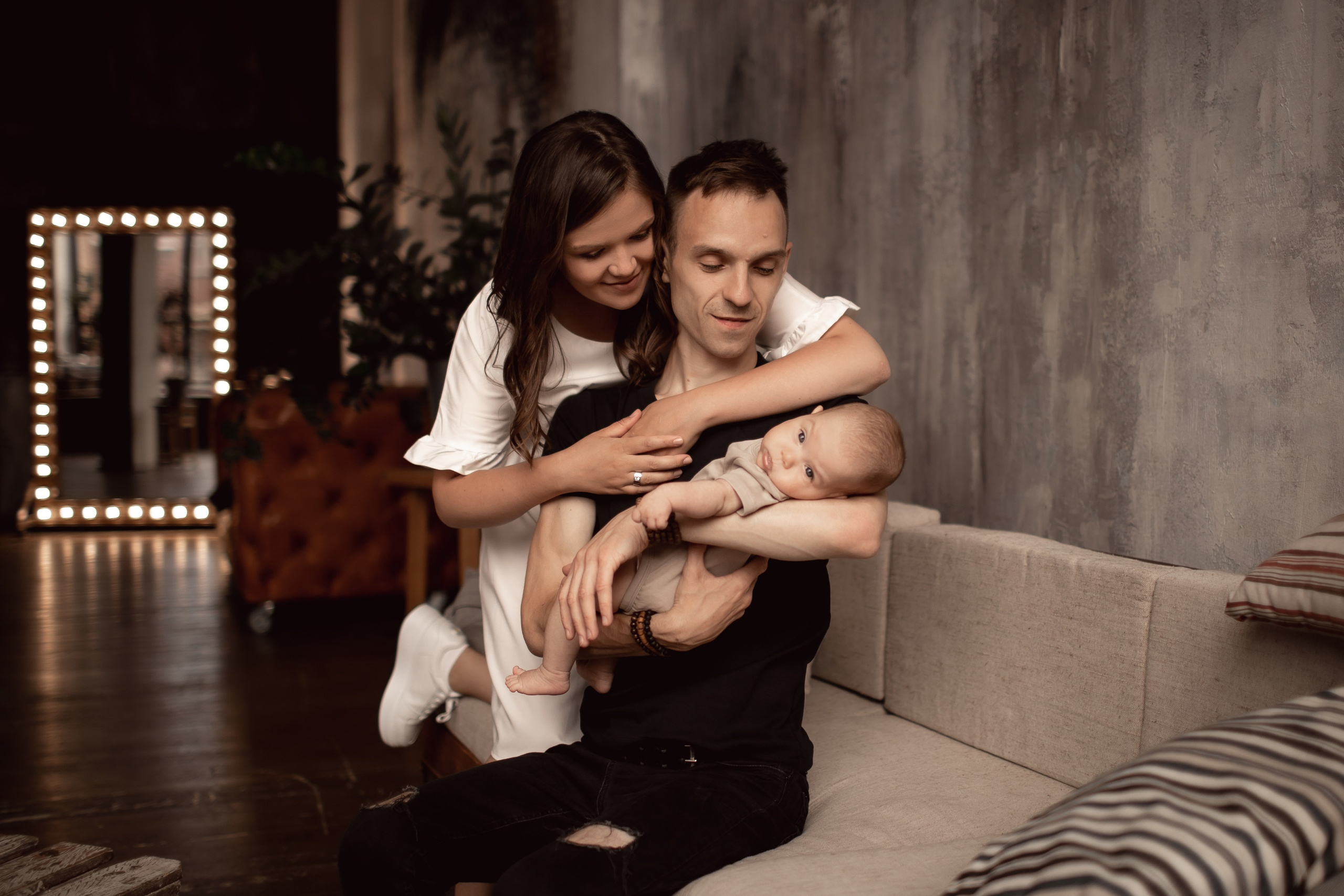 Валерия и Геннадий с крошкой. Семейный фотограф в Москве