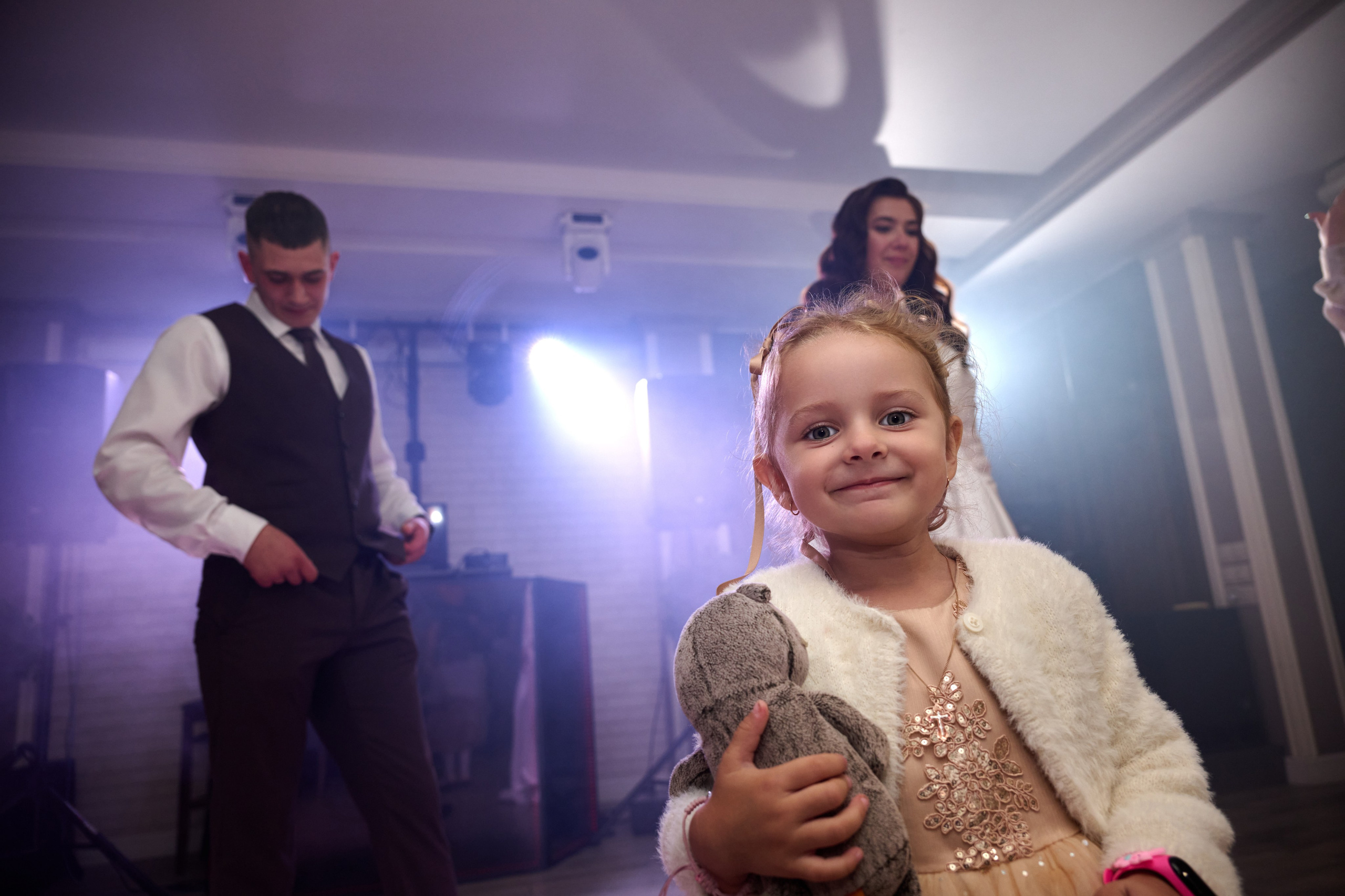 Свадьба Дениса и Валерии в Старом Осколе. Профессиональный фотограф Старый Оскол, Губкин — свадьба, венчание, крещение, юбилей и день рождения