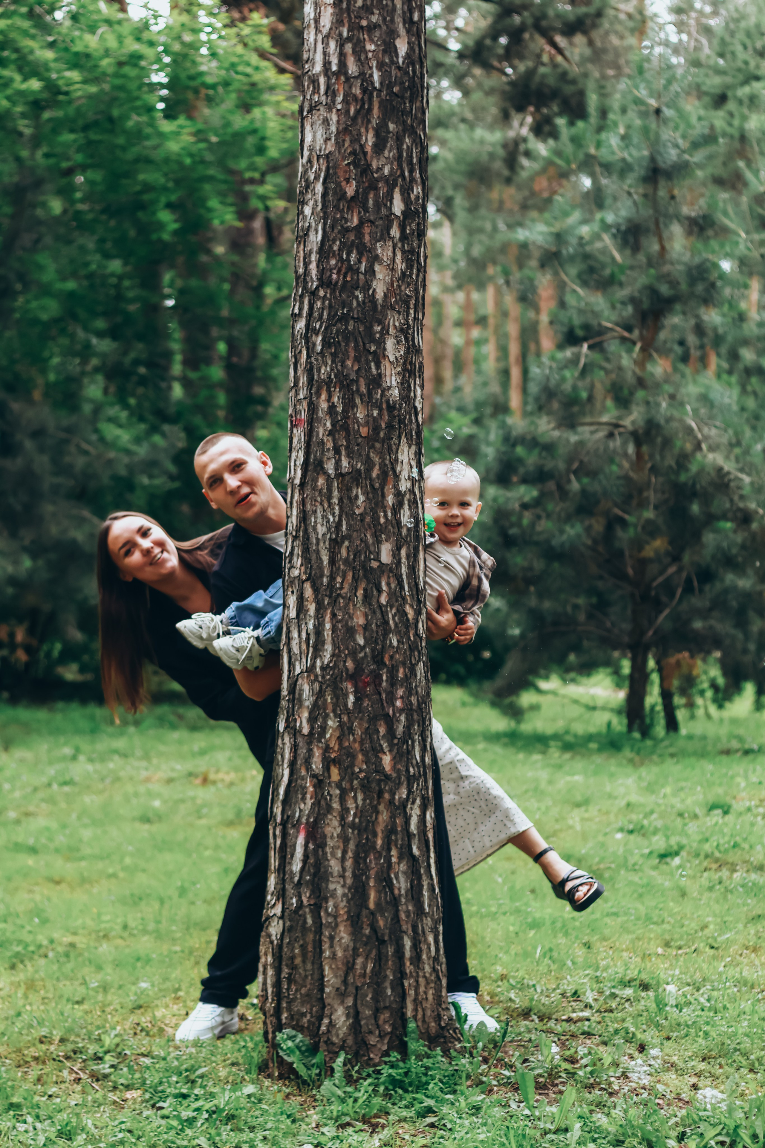 Семейная фотосессия в летнем парке, Екатеринбург. Фотограф в Екатеринбурге Пойгина Елена